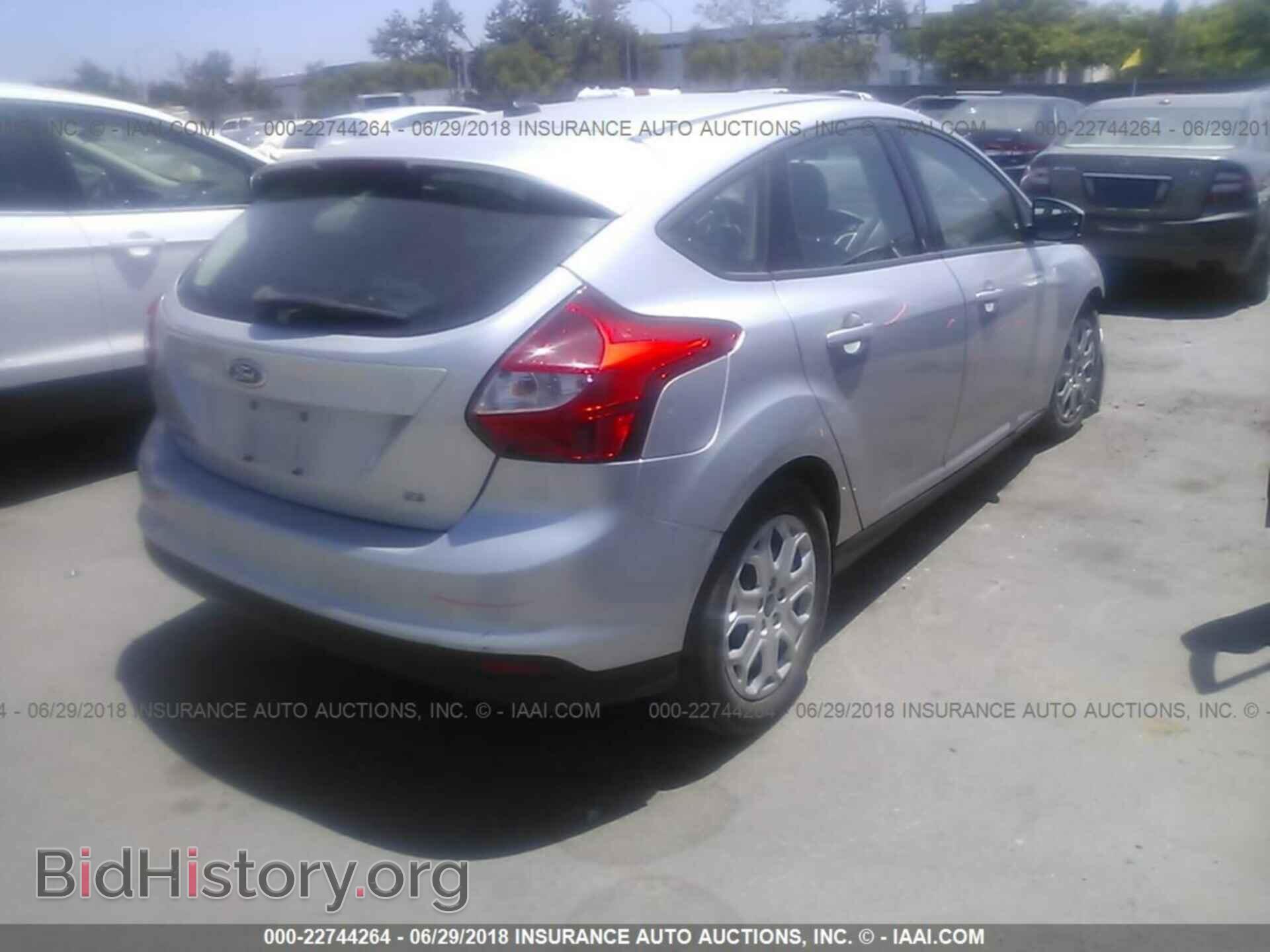 2012 Ford Focus - VIN: 1FAHP3K22CL435805 - Photo 4
