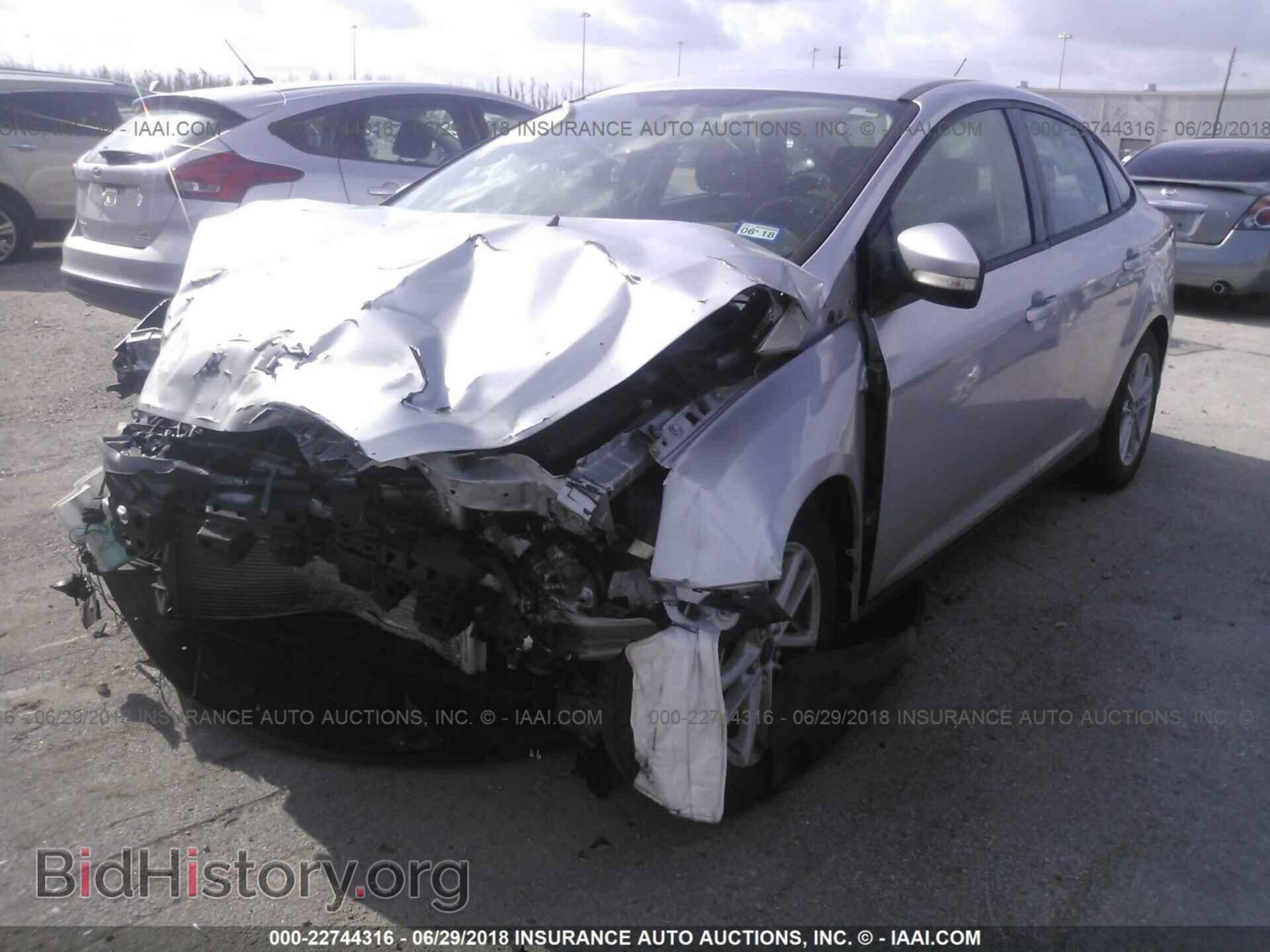 2015 Ford Focus - VIN: 1FADP3F27FL249268 - Photo 2