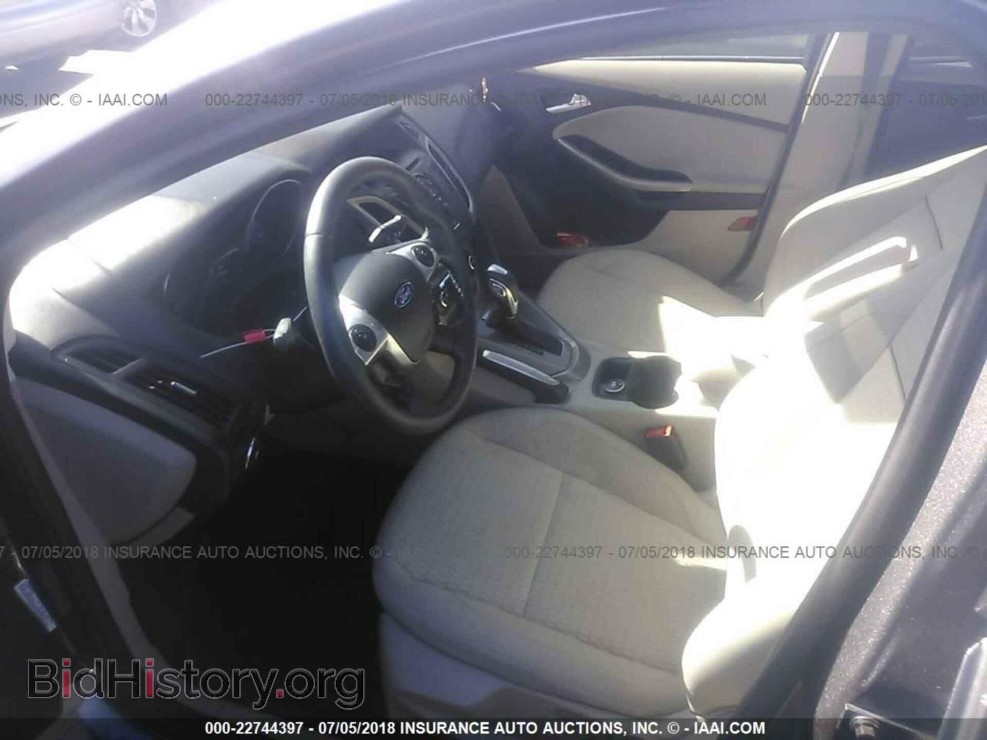 2012 Ford Focus - VIN: 1FAHP3M26CL362662 - Photo 5