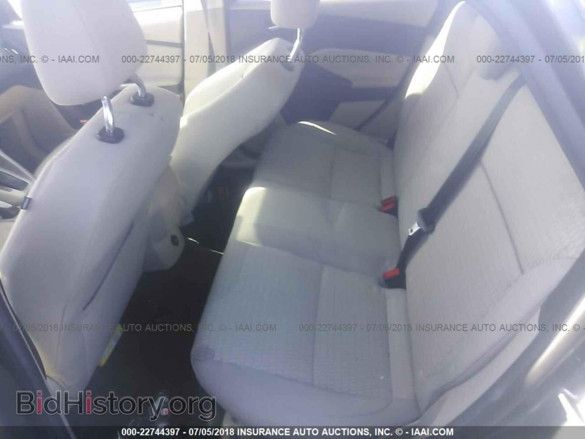 2012 Ford Focus - VIN: 1FAHP3M26CL362662 - Photo 8
