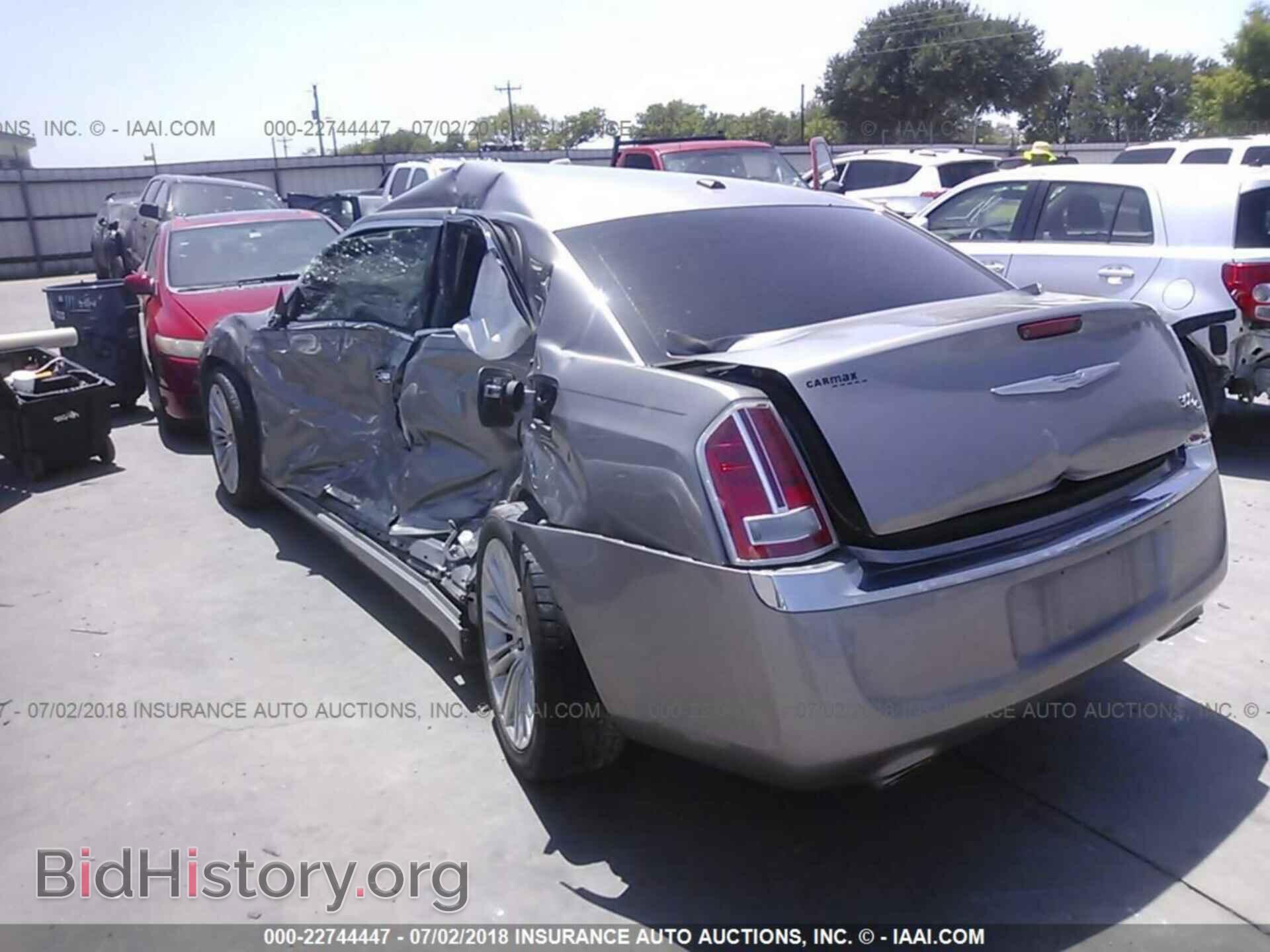 2014 Chrysler 300c - VIN: 2C3CCAEGXEH189960 - Фото 3