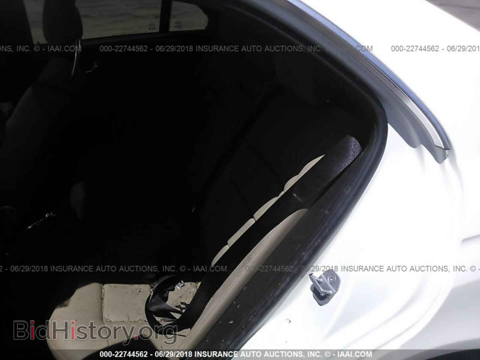 2011 Mercedes-benz E - VIN: WDDHF8HB4BA500395 - Фото 8
