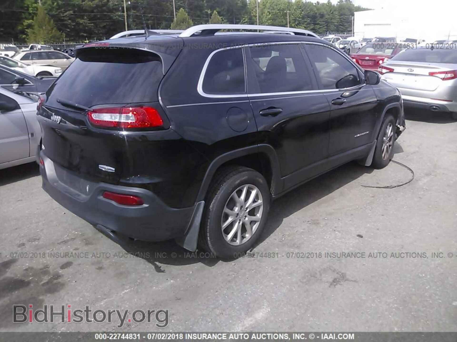 2018 Jeep Cherokee - VIN: 1C4PJLLX4JD503353 - Фото 4