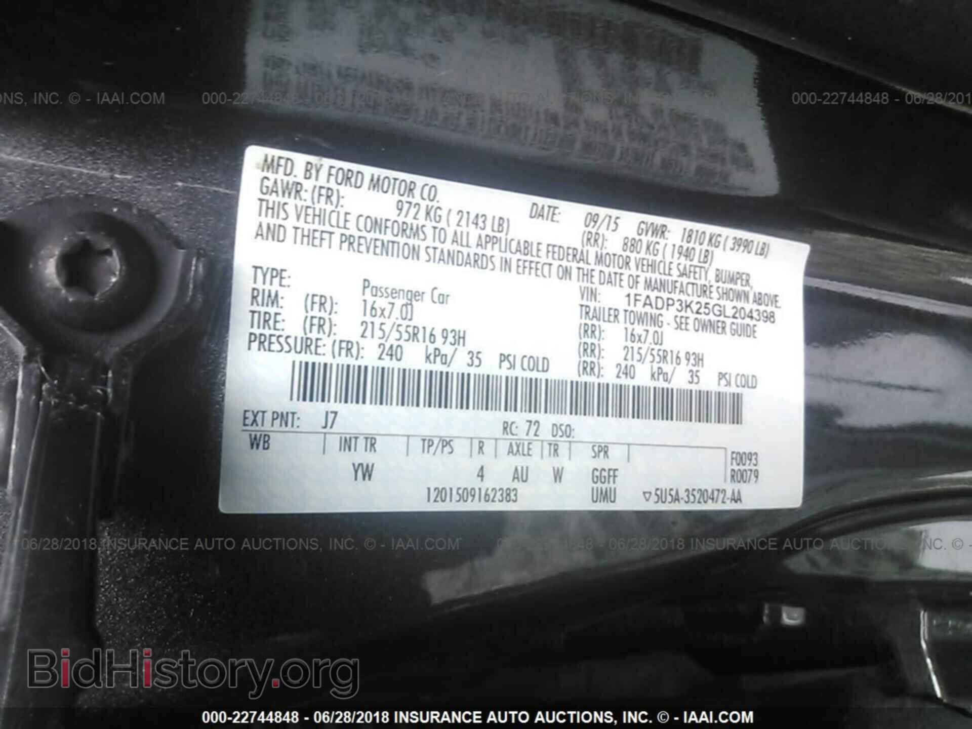 2016 Ford Focus - VIN: 1FADP3K25GL204398 - Photo 9