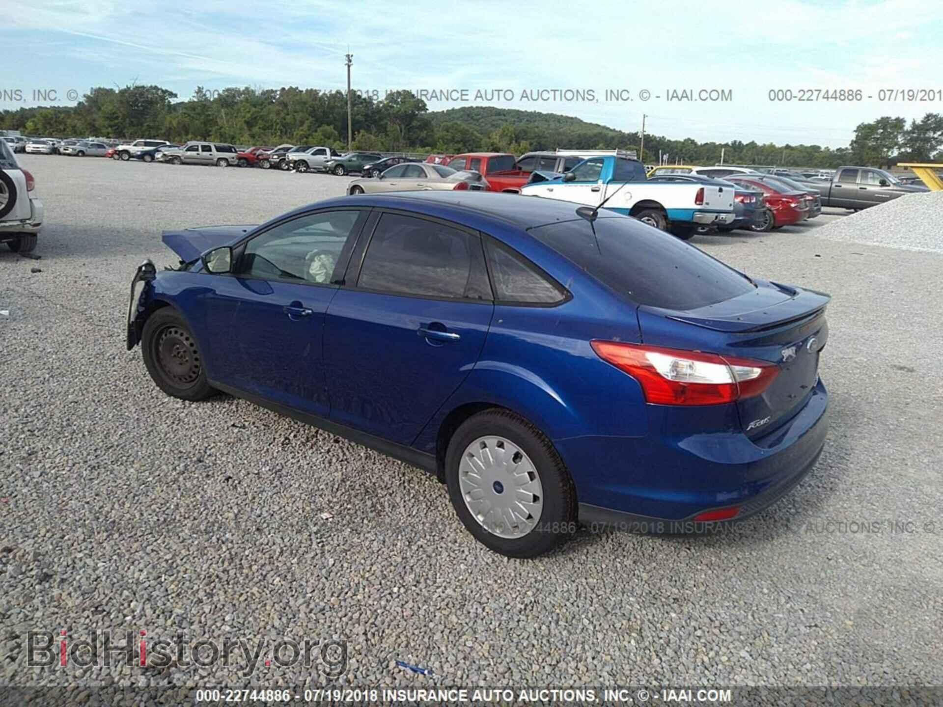 2012 Ford Focus - VIN: 1FAHP3F20CL415255 - Фото 3