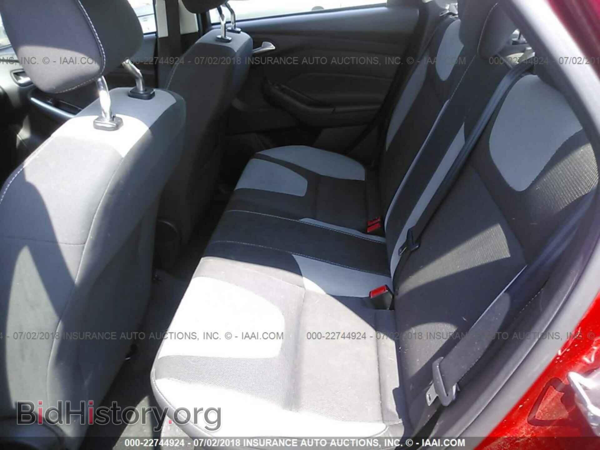 2012 Ford Focus - VIN: 1FAHP3F23CL283561 - Photo 8