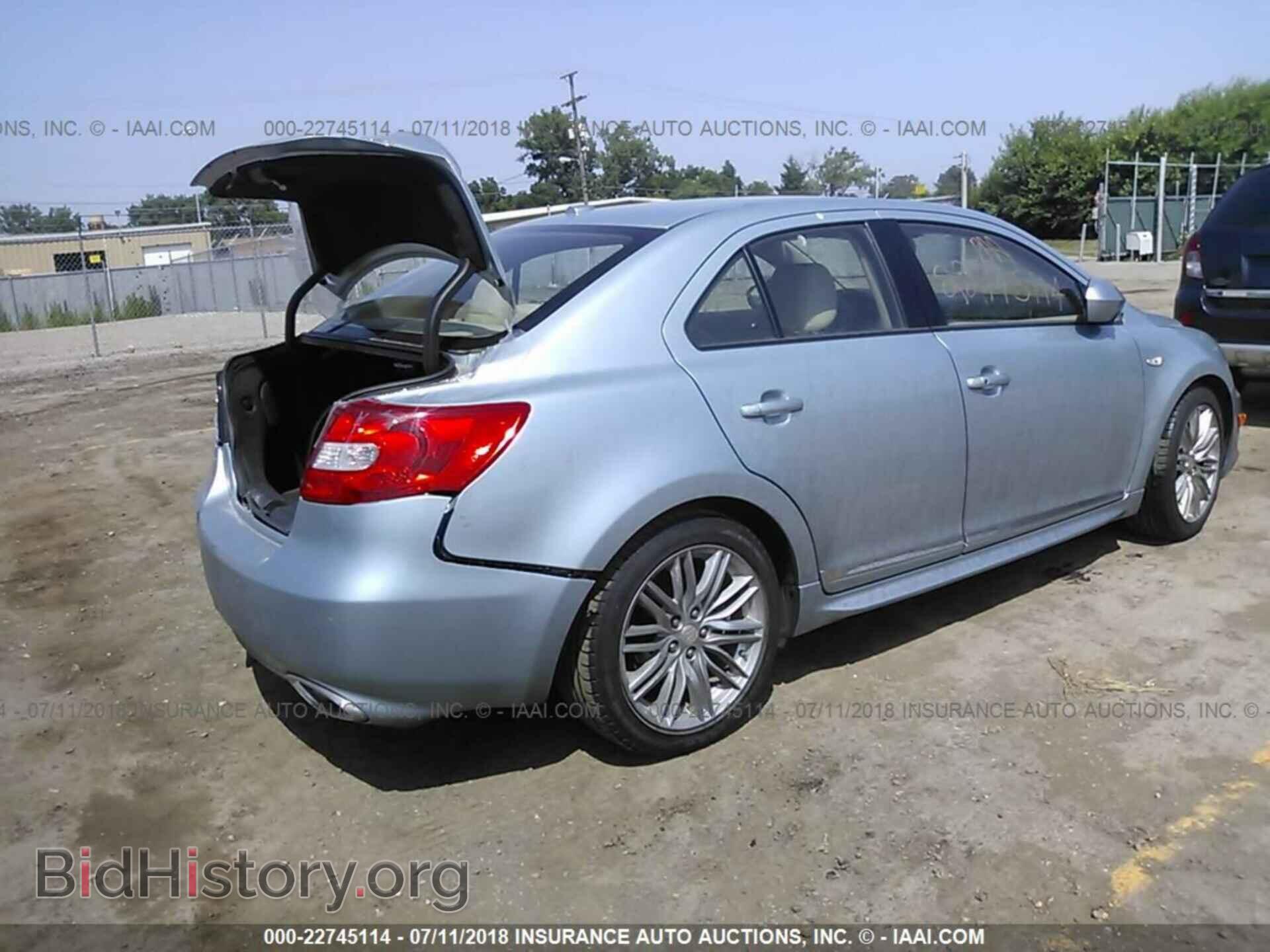 2012 Suzuki Kizashi - VIN: JS2RF9A82C6100977 - Фото 4