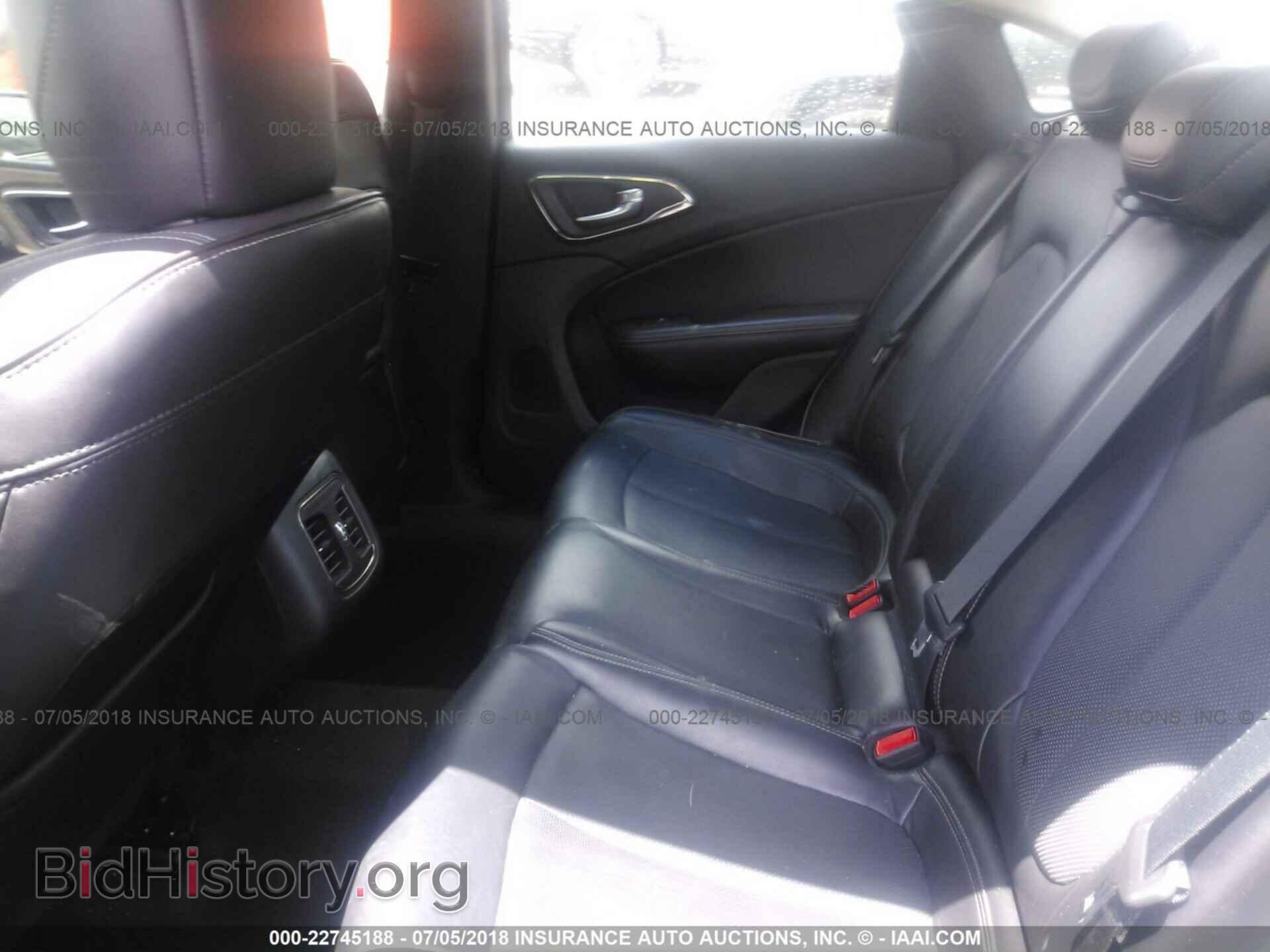 2015 Chrysler 200 - VIN: 1C3CCCCB8FN586384 - Photo 8
