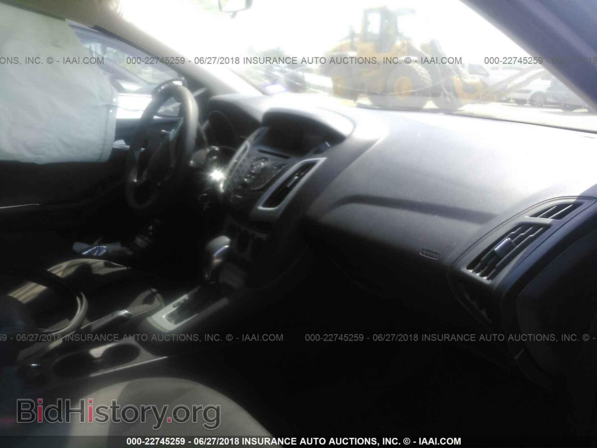 2014 Ford Focus - VIN: 1FADP3K2XEL260625 - Photo 5