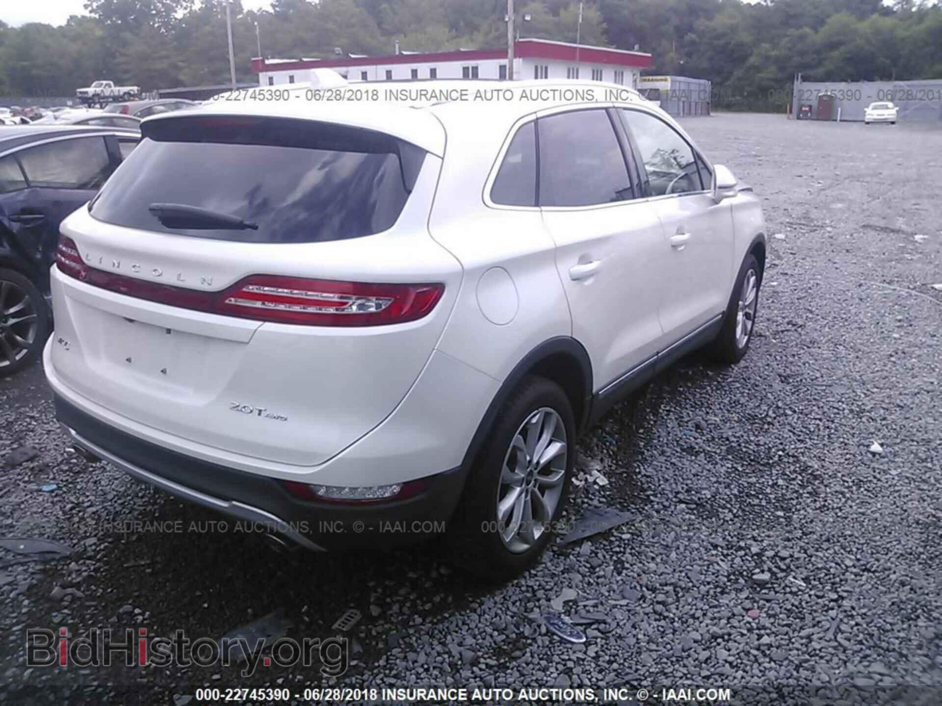 2017 Lincoln Mkc - VIN: 5LMCJ2D9XHUL15318 - Photo 4