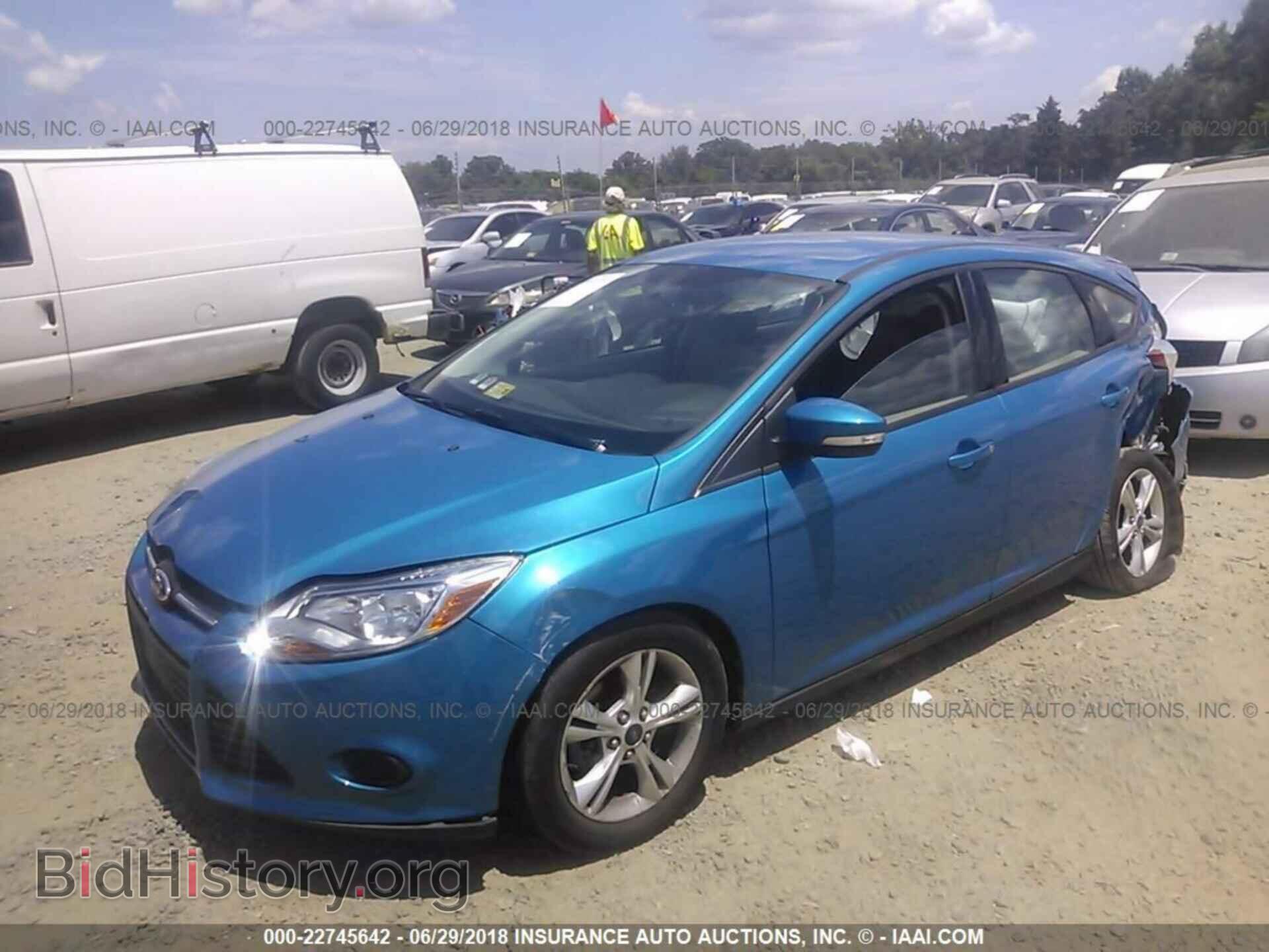 2014 Ford Focus - VIN: 1FADP3K27EL191716 - Фото 2