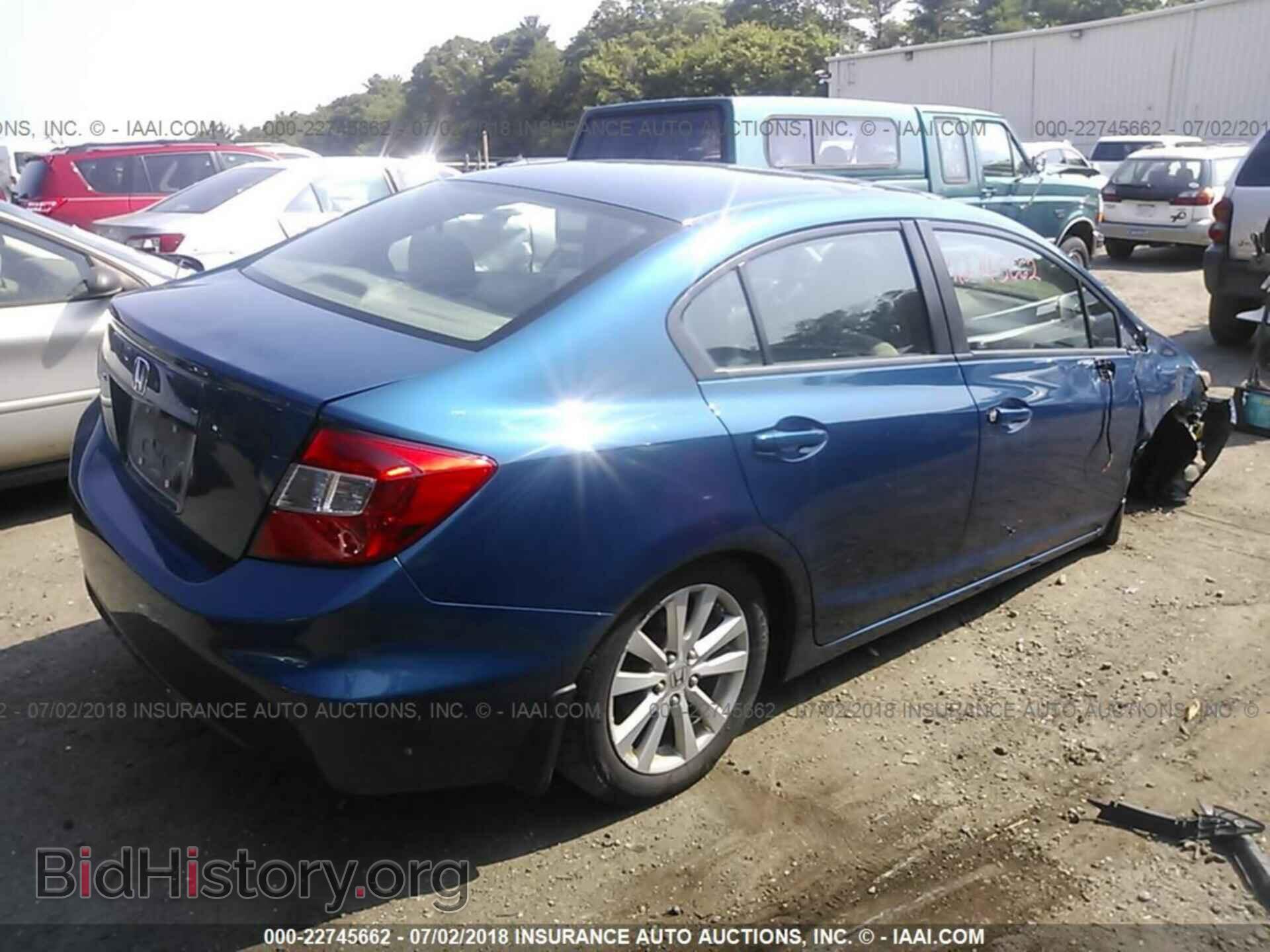2012 Honda CIVIC (VIN 19XFB2F81CE041777) — фото 4 из 10