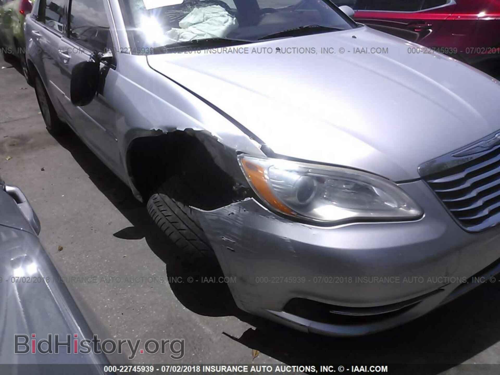 2011 Chrysler 200 - VIN: 1C3BC4FB3BN545538 - Photo 6