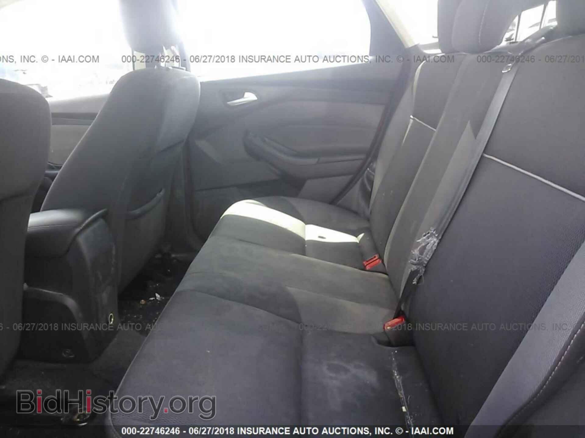 2012 Ford Focus - VIN: 1FAHP3F2XCL328768 - Photo 8