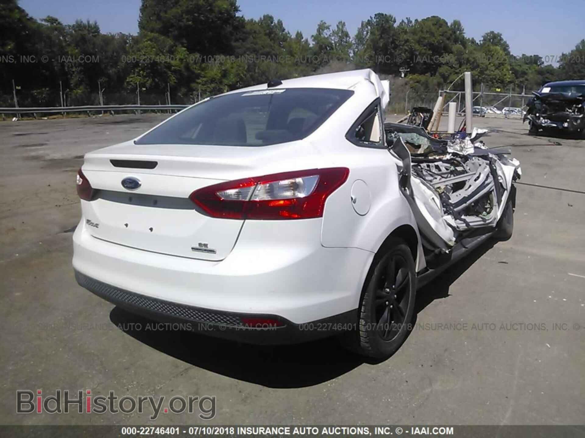 2013 Ford Focus - VIN: 1FADP3F28DL157373 - Photo 4