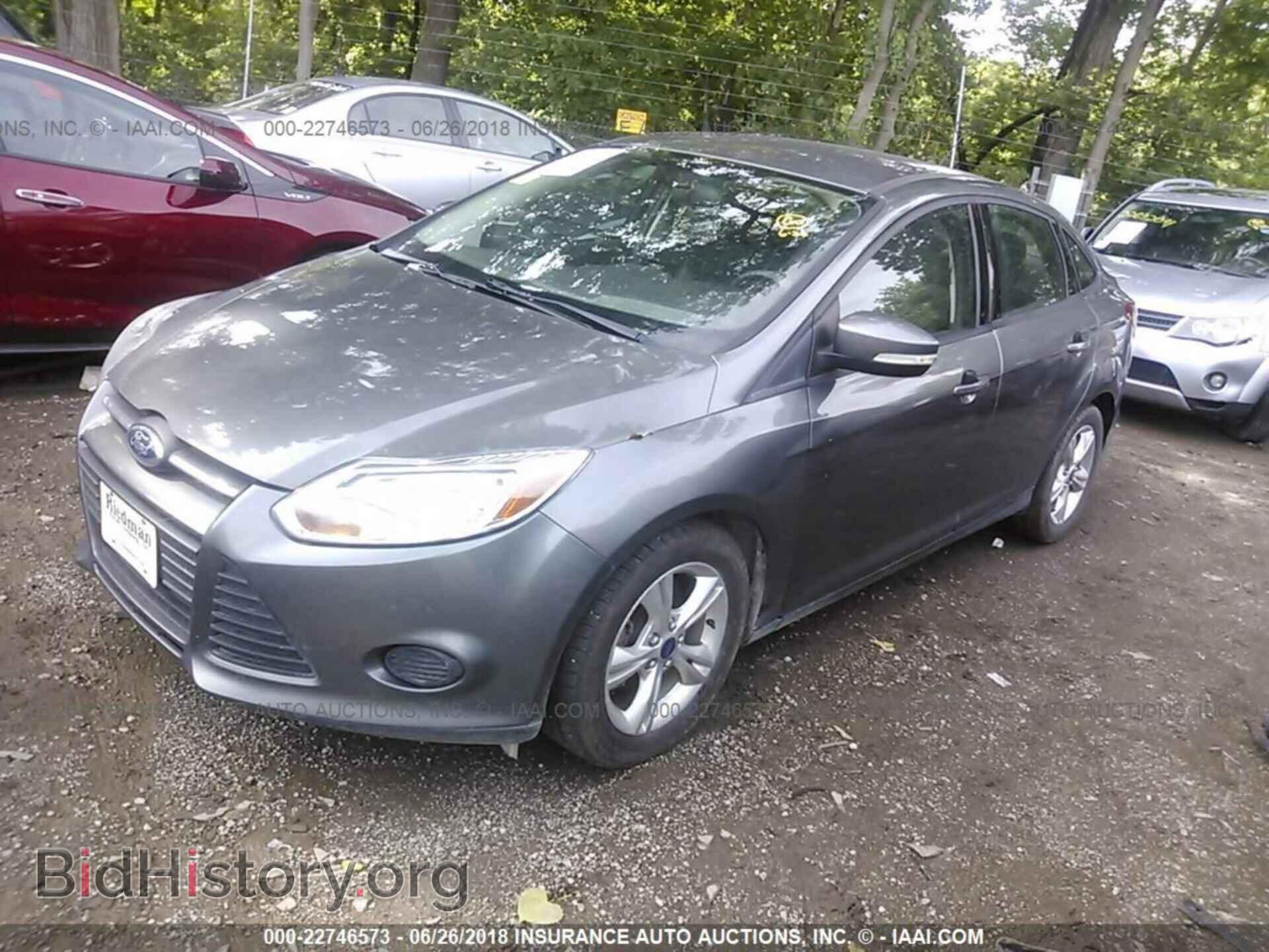 2013 Ford Focus - VIN: 1FADP3F23DL338297 - Photo 2
