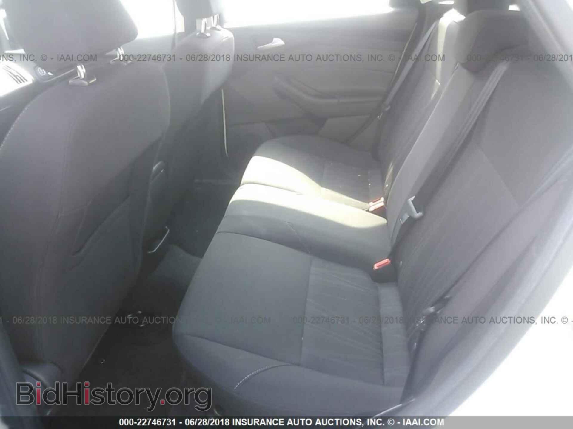 2017 Ford Focus - VIN: 1FADP3K2XHL217651 - Photo 8