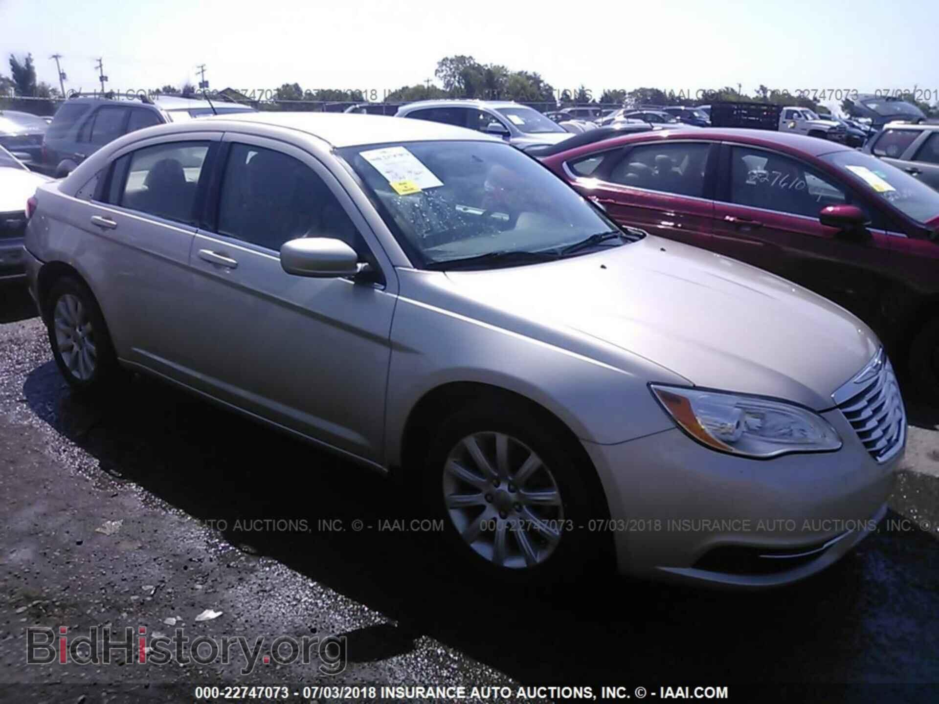 Photo 1C3CCBBB5EN176894 - Chrysler 200 2014