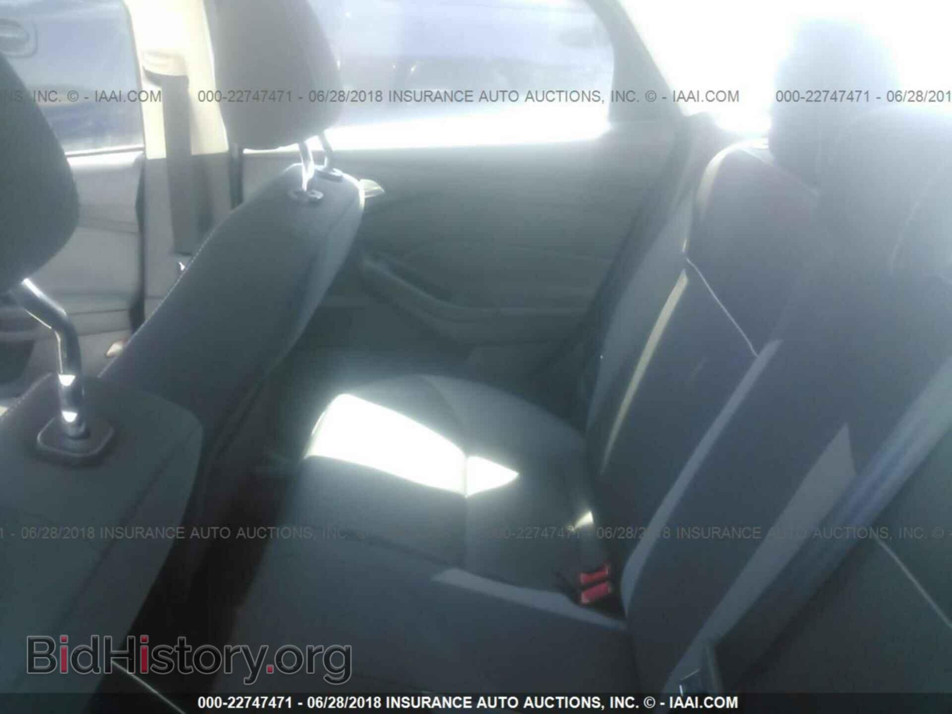 2012 Ford Focus - VIN: 1FAHP3F2XCL305121 - Фото 8