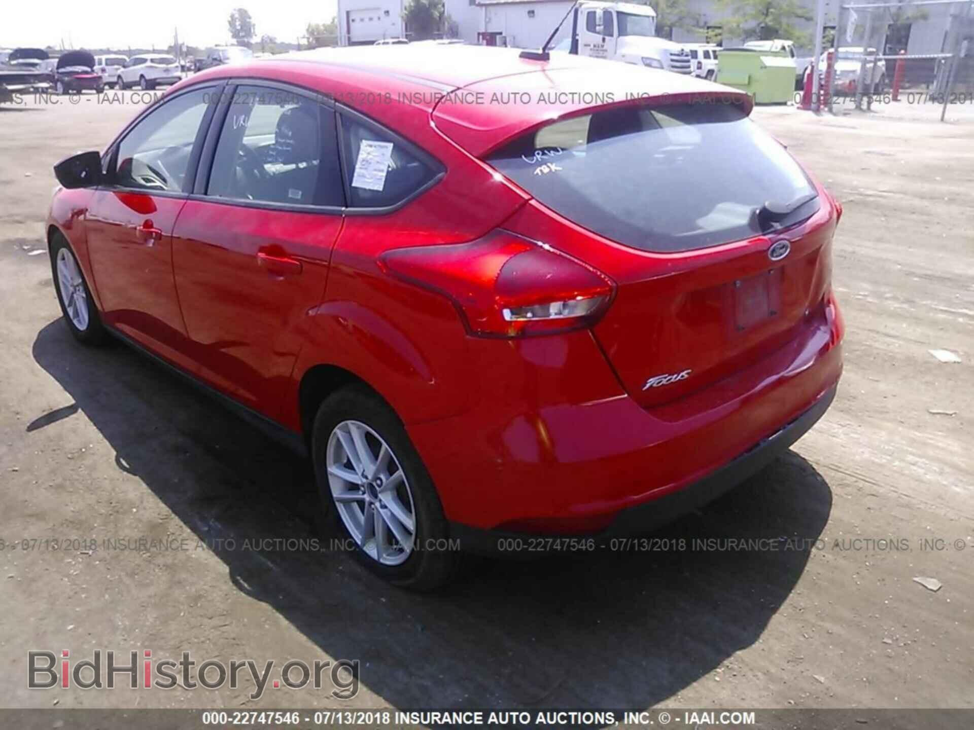 2017 Ford Focus - VIN: 1FADP3K25HL247981 - Photo 3
