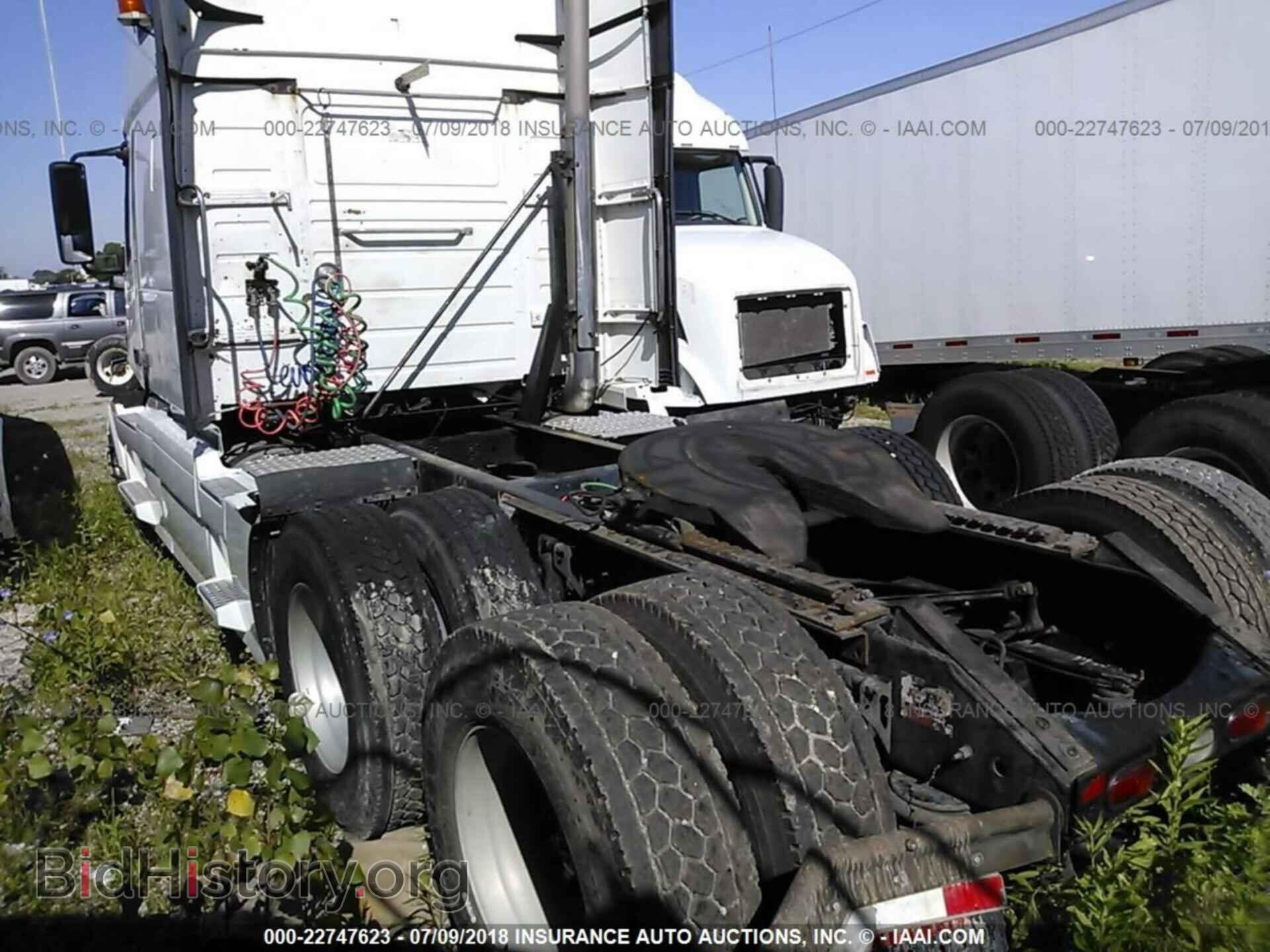 2012 Volvo Vnl - VIN: 4V4NC9TJ6CN544715 - Фото 3