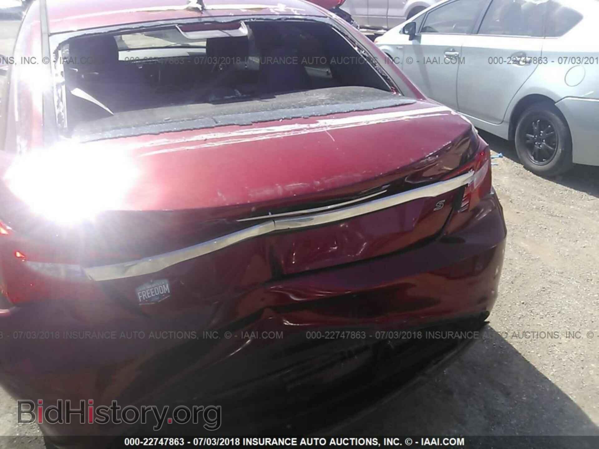 2014 Chrysler 200 - VIN: 1C3CCBBB1EN120032 - Photo 6