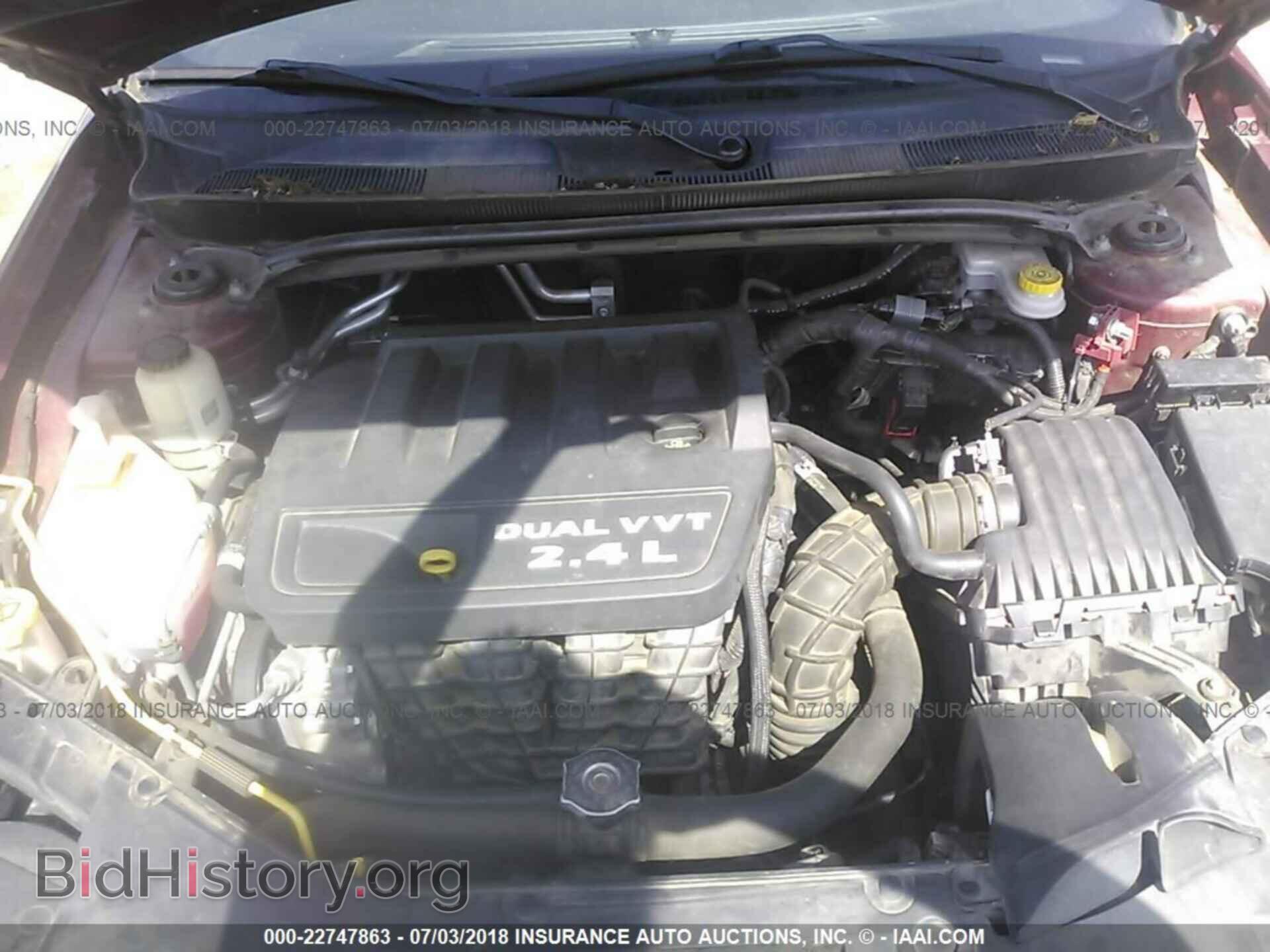 2014 Chrysler 200 - VIN: 1C3CCBBB1EN120032 - Photo 10
