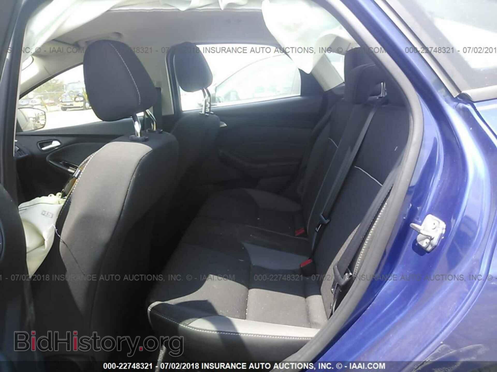 2012 Ford Focus - VIN: 1FAHP3F24CL221408 - Photo 8