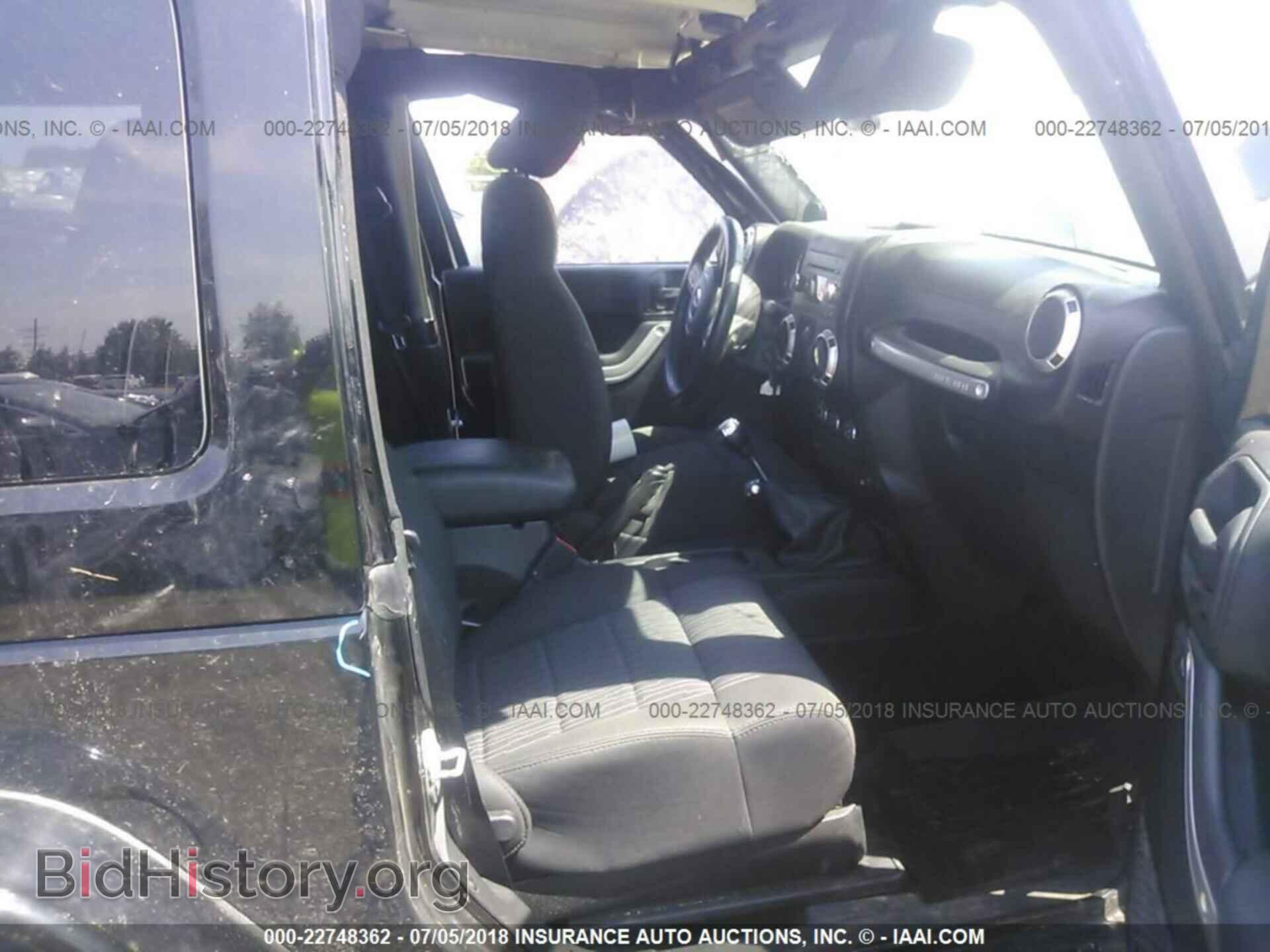 2011 Jeep Wrangler - VIN: 1J4AA5D15BL573473 - Фото 5