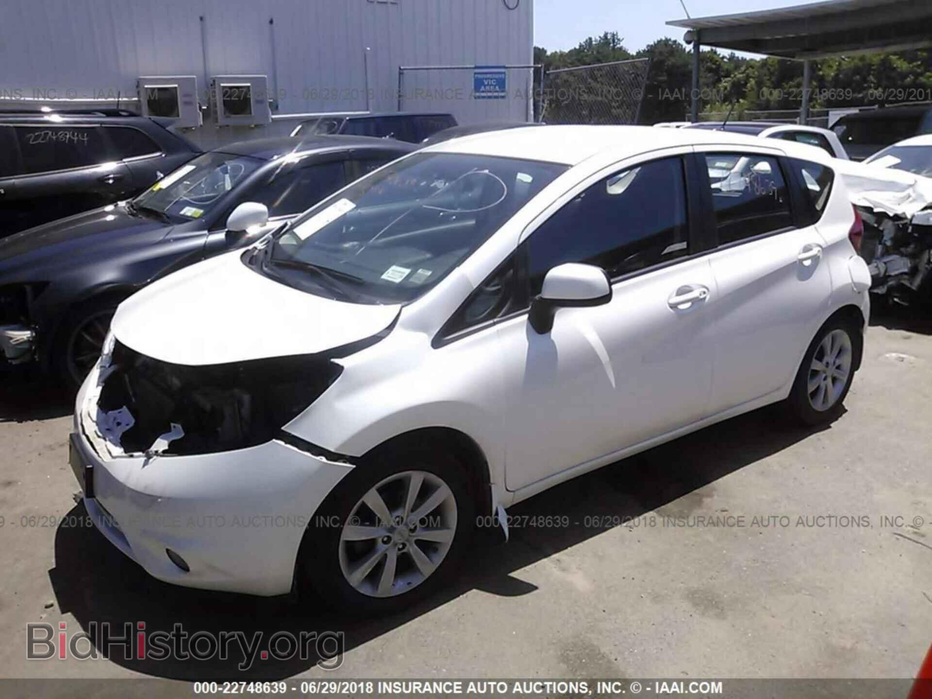 2014 Nissan Versa note - VIN: 3N1CE2CP6EL371857 - Photo 2