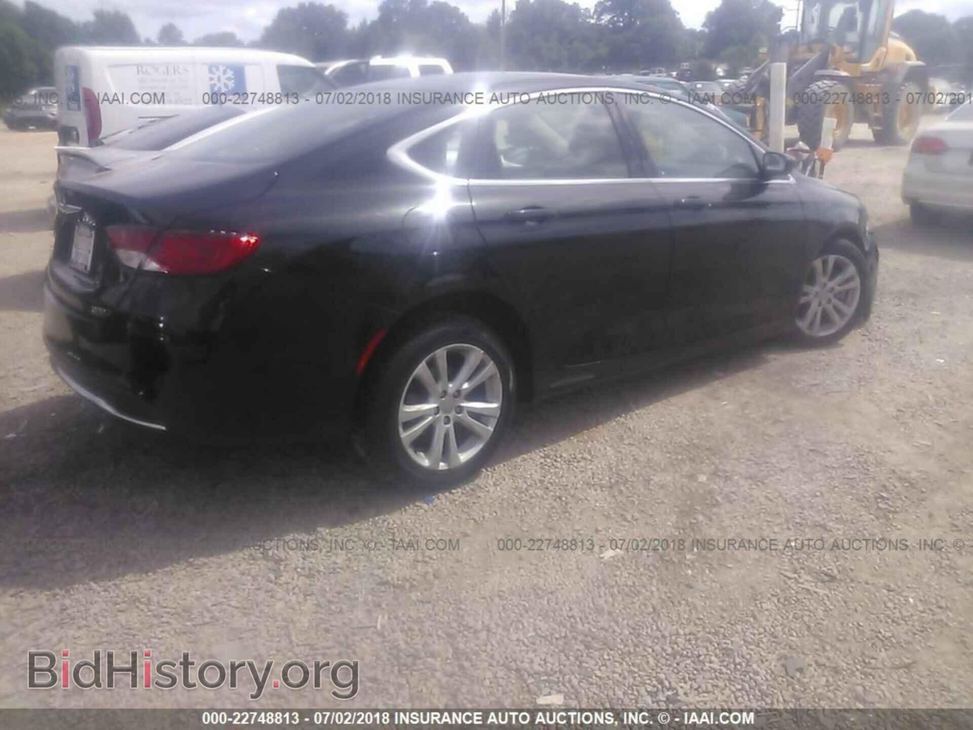 2015 Chrysler 200 - VIN: 1C3CCCAB0FN576757 - Photo 4