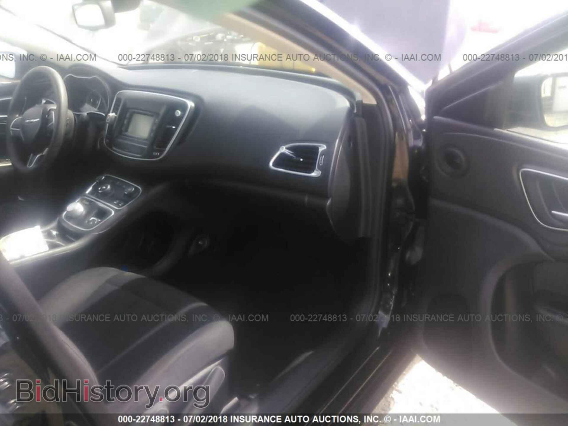 2015 Chrysler 200 - VIN: 1C3CCCAB0FN576757 - Photo 5