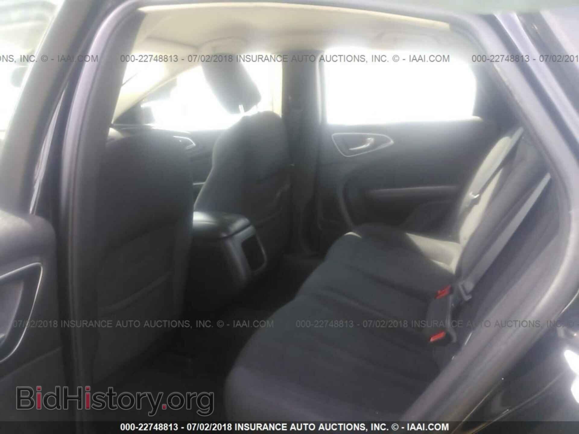 2015 Chrysler 200 - VIN: 1C3CCCAB0FN576757 - Photo 8