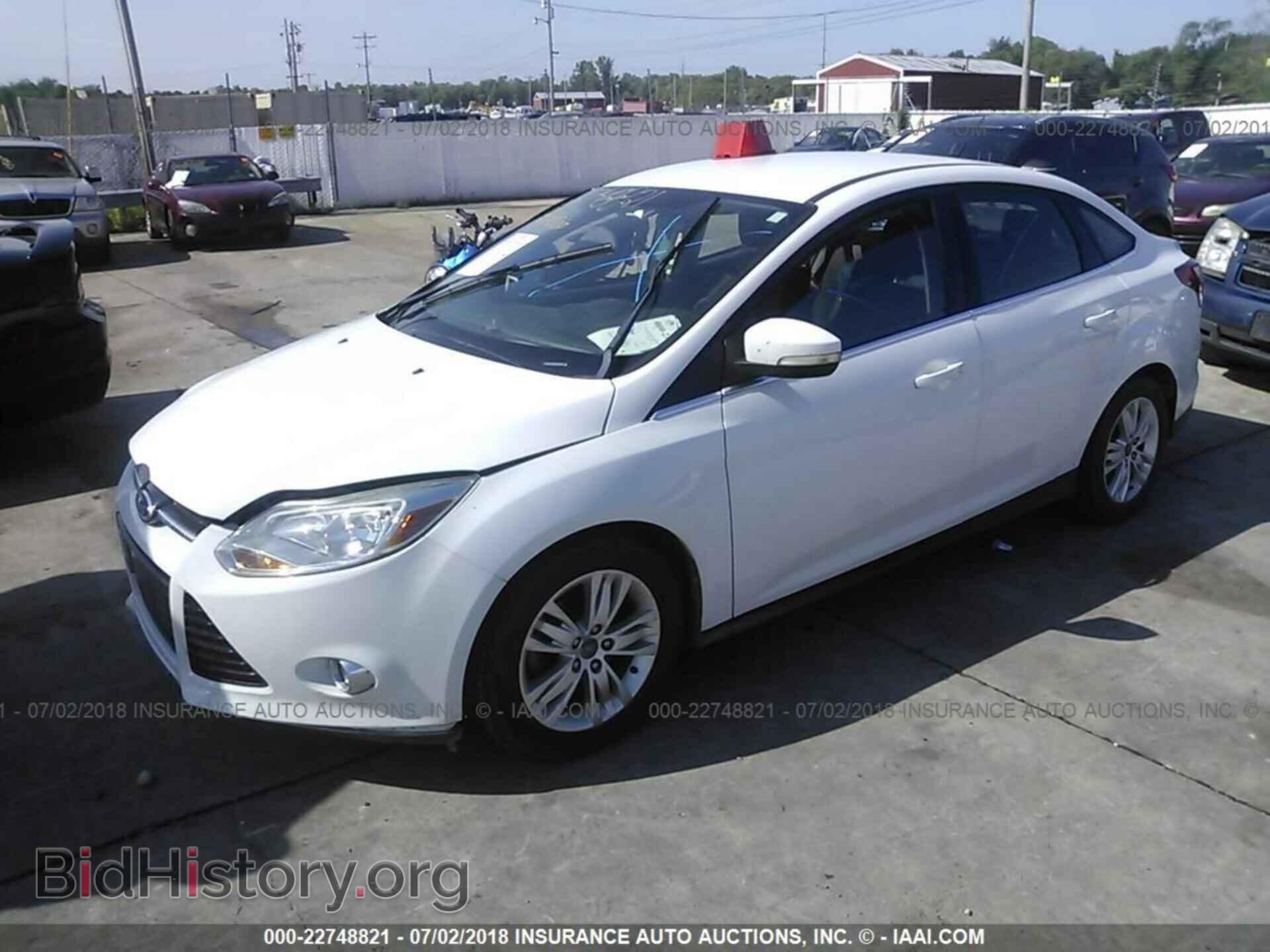 2012 Ford Focus - VIN: 1FAHP3H26CL163153 - Фото 2