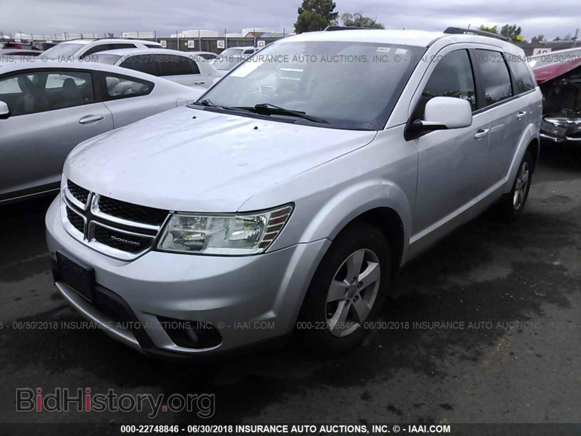 2012 Dodge Journey - VIN: 3C4PDDBG9CT197262 - Фото 2