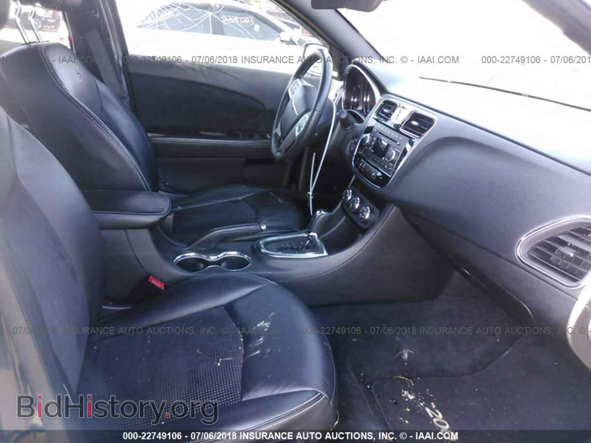 2014 Chrysler 200 - VIN: 1C3CCBCG6EN115659 - Photo 5
