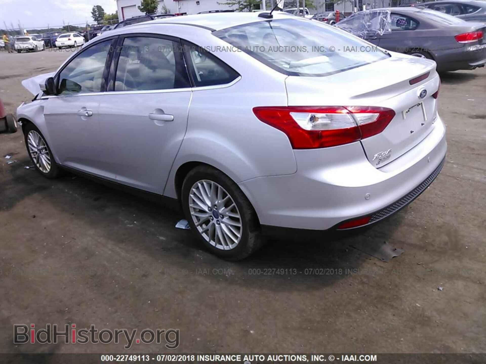 2012 Ford Focus - VIN: 1FAHP3H2XCL448681 - Photo 3