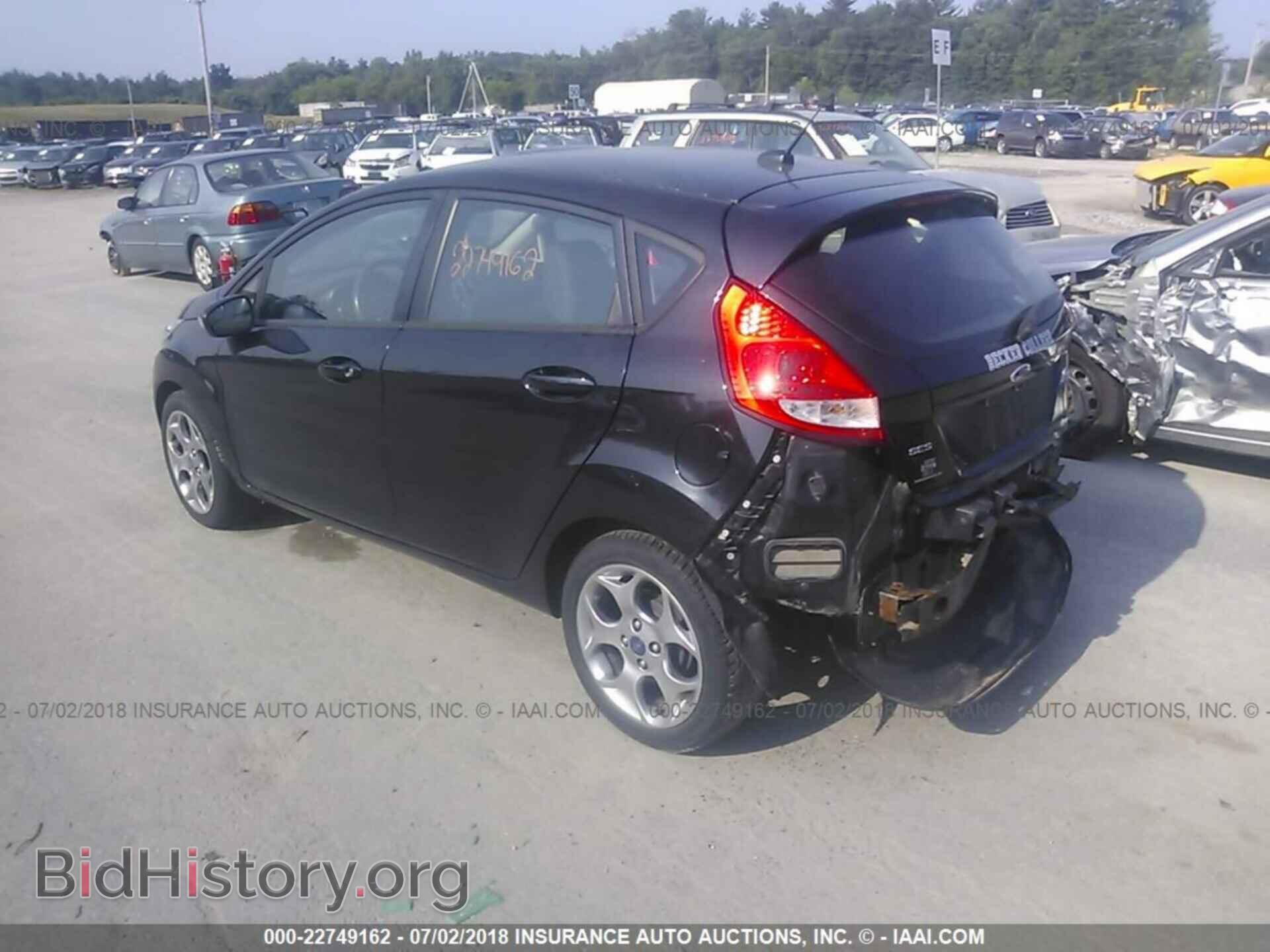 2012 Ford Fiesta - VIN: 3FADP4FJ2CM196521 - Фото 3