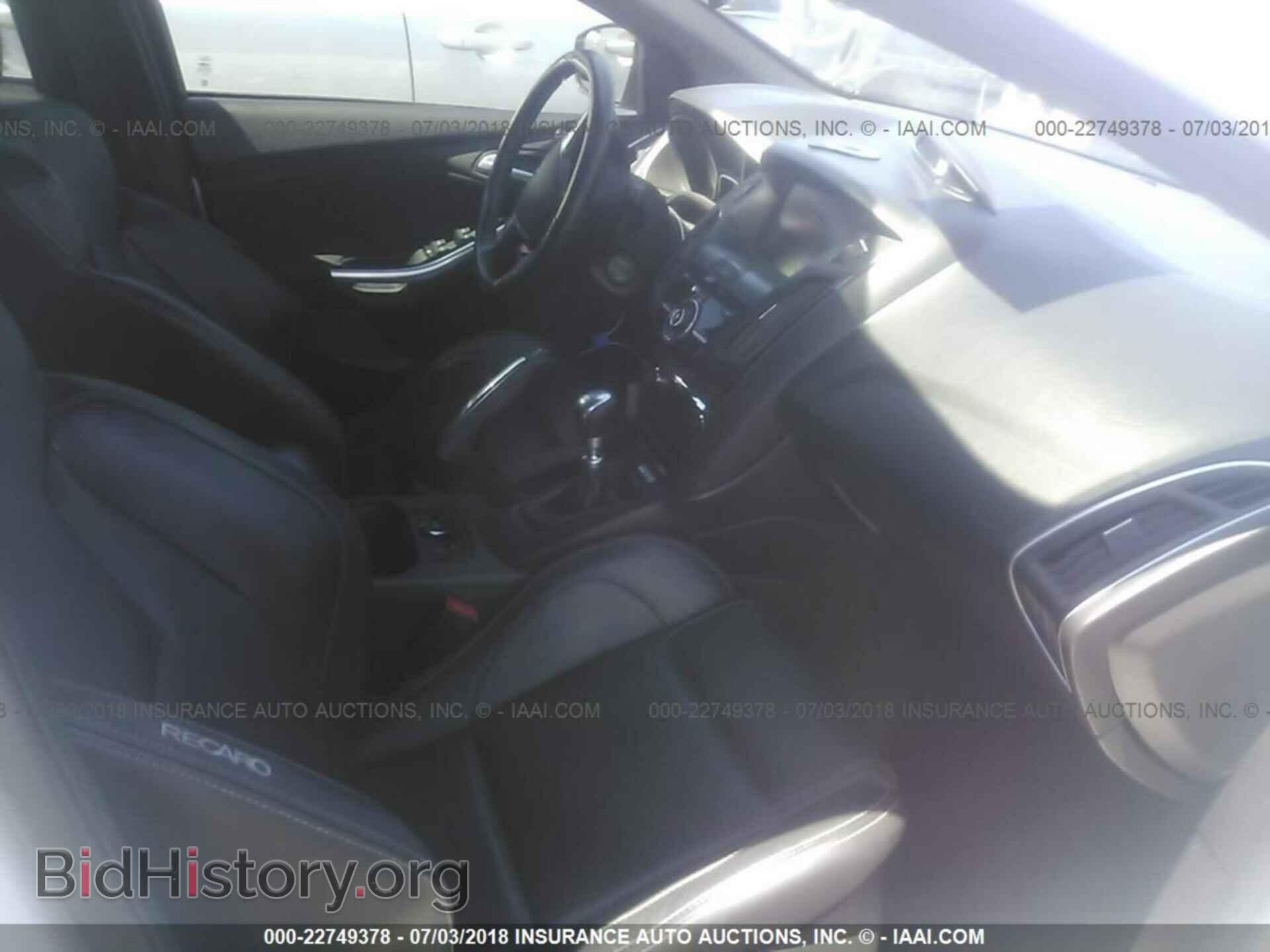 2014 Ford Focus - VIN: 1FADP3L92EL111413 - Photo 5
