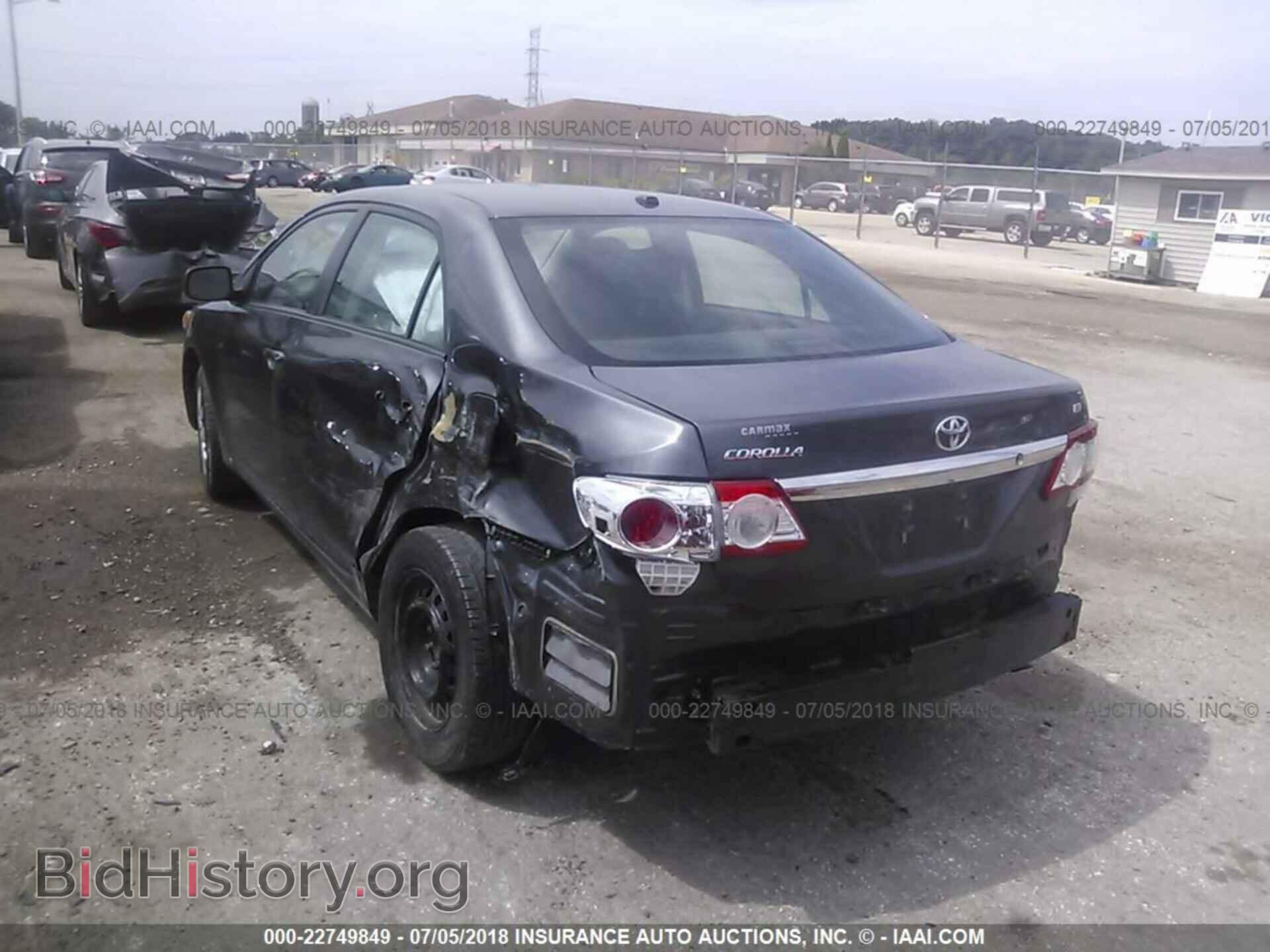 2011 Toyota Corolla - VIN: 2T1BU4EEXBC703462 - Photo 3