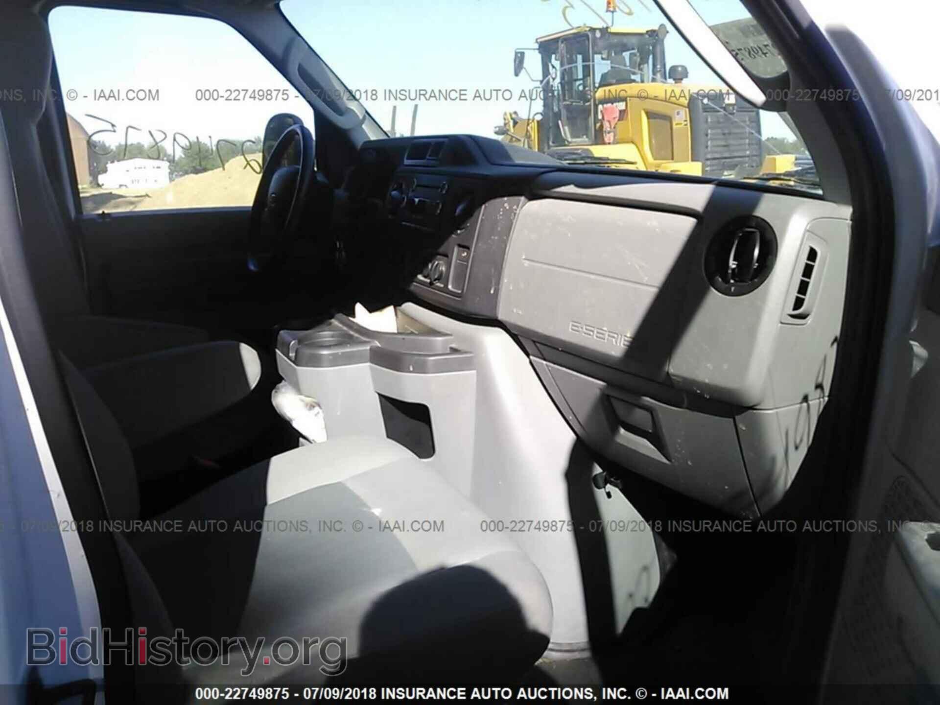 2014 Ford Econoline - VIN: 1FDWE3FL5EDB16918 - Photo 5