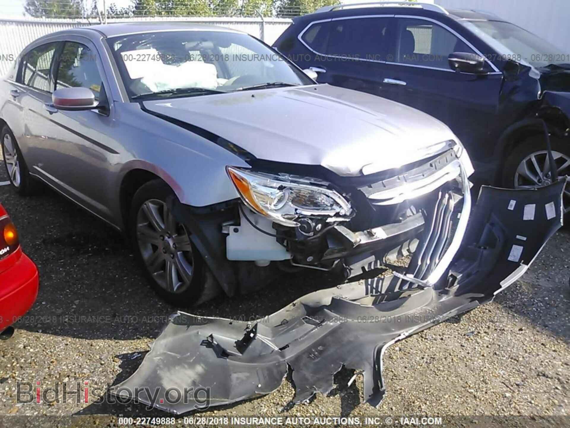 Photo 1C3CCBAB5DN761054 - Chrysler 200 2013