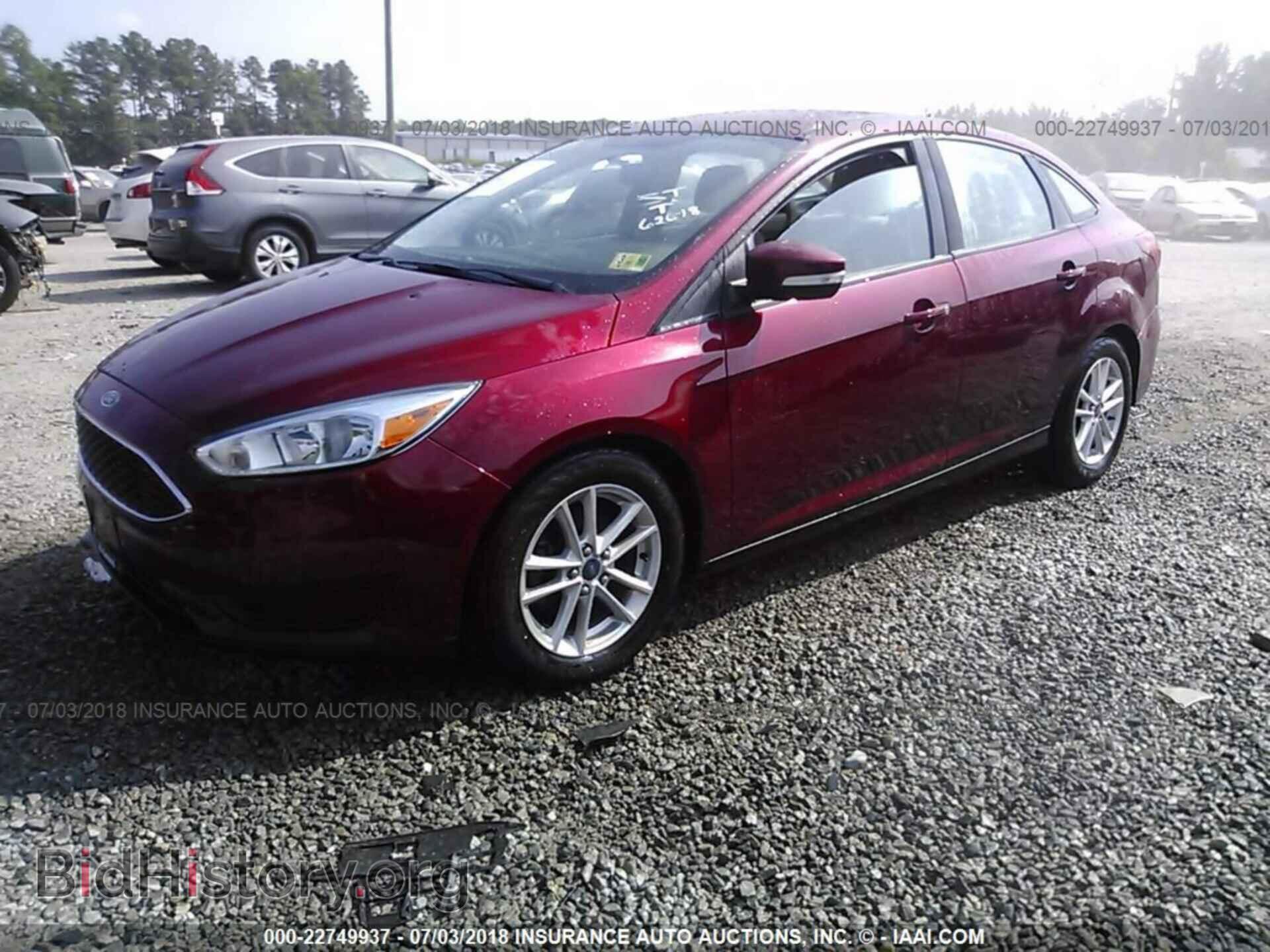 2016 Ford Focus - VIN: 1FADP3F21GL242544 - Фото 2