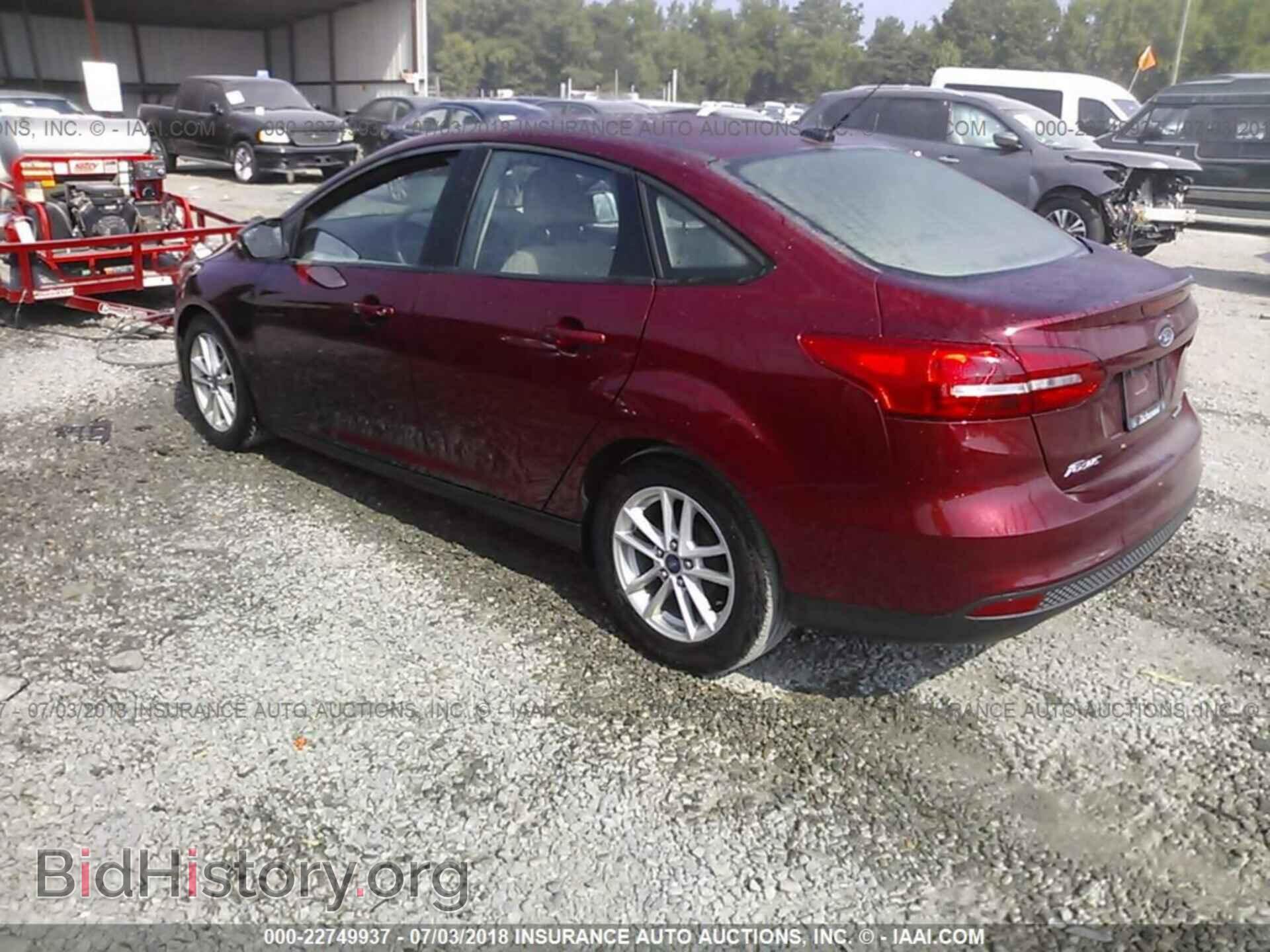 2016 Ford Focus - VIN: 1FADP3F21GL242544 - Фото 3