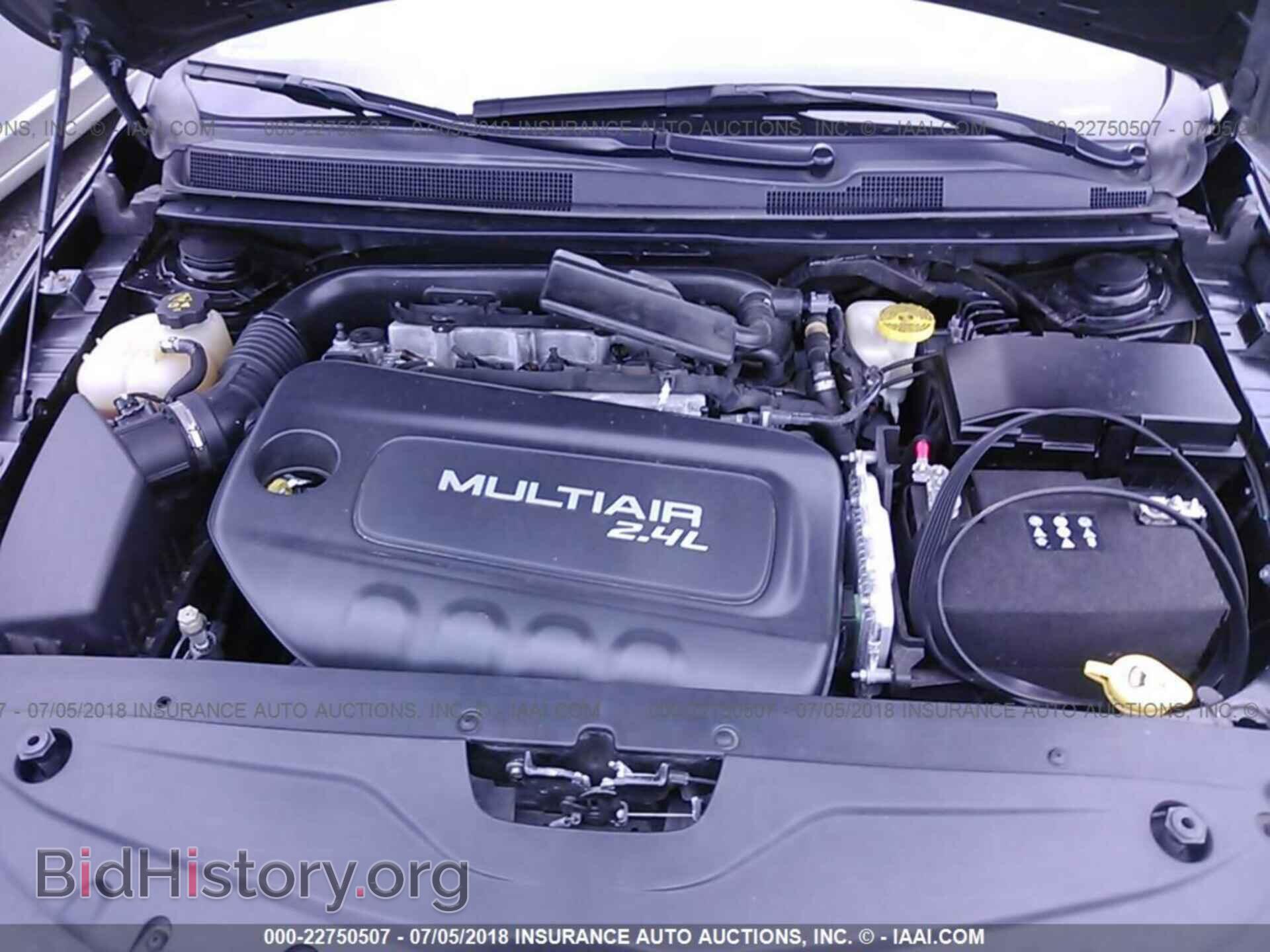 2016 Chrysler 200 - VIN: 1C3CCCAB4GN131472 - Фото 10