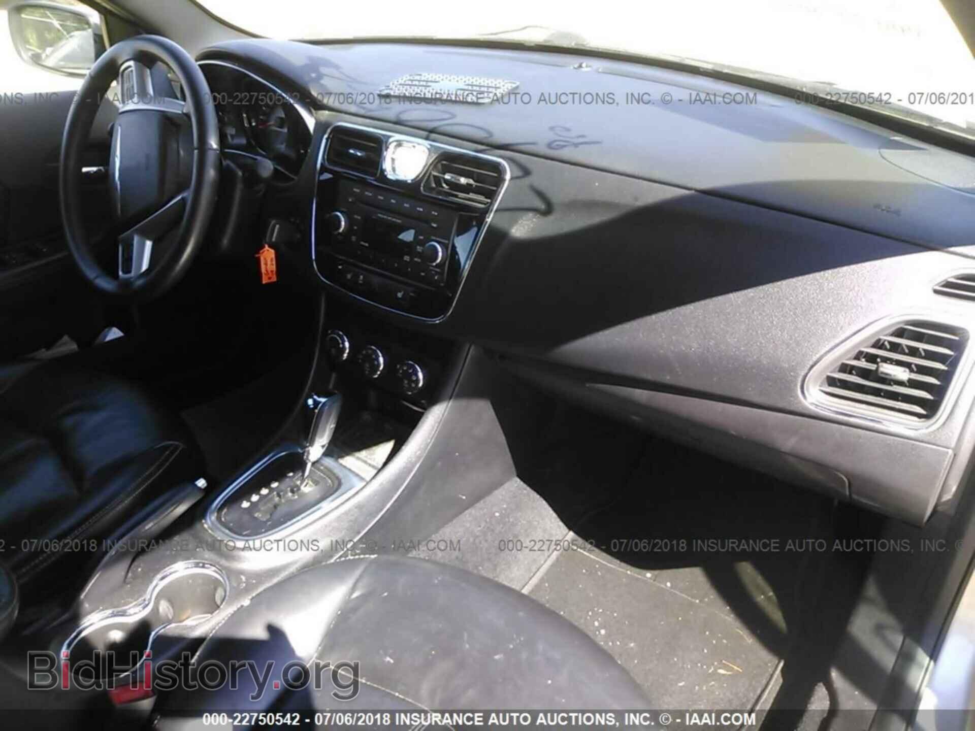 2014 Chrysler 200 - VIN: 1C3CCBCG8EN157234 - Фото 5