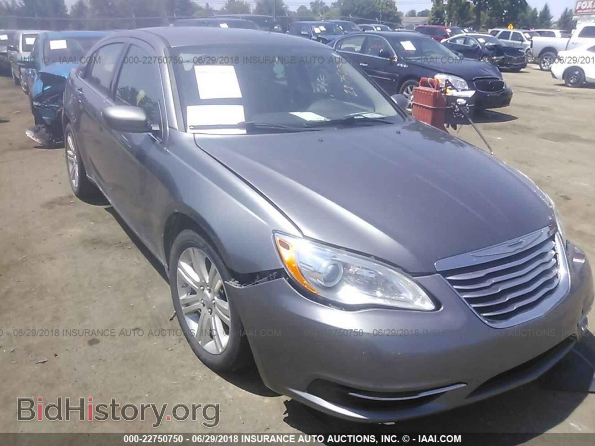 Photo 1C3CCBBB1DN760305 - Chrysler 200 2013