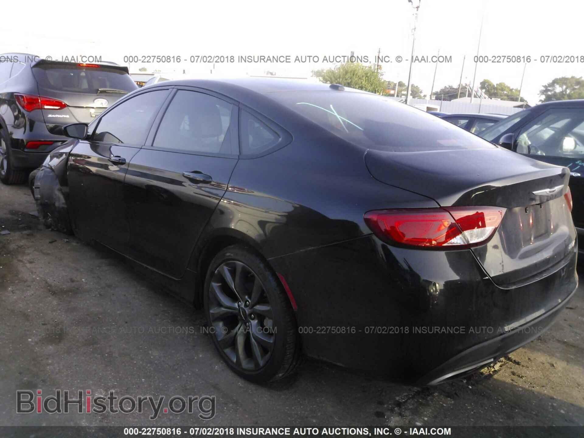 2016 Chrysler 200 - VIN: 1C3CCCBB3GN117559 - Photo 3