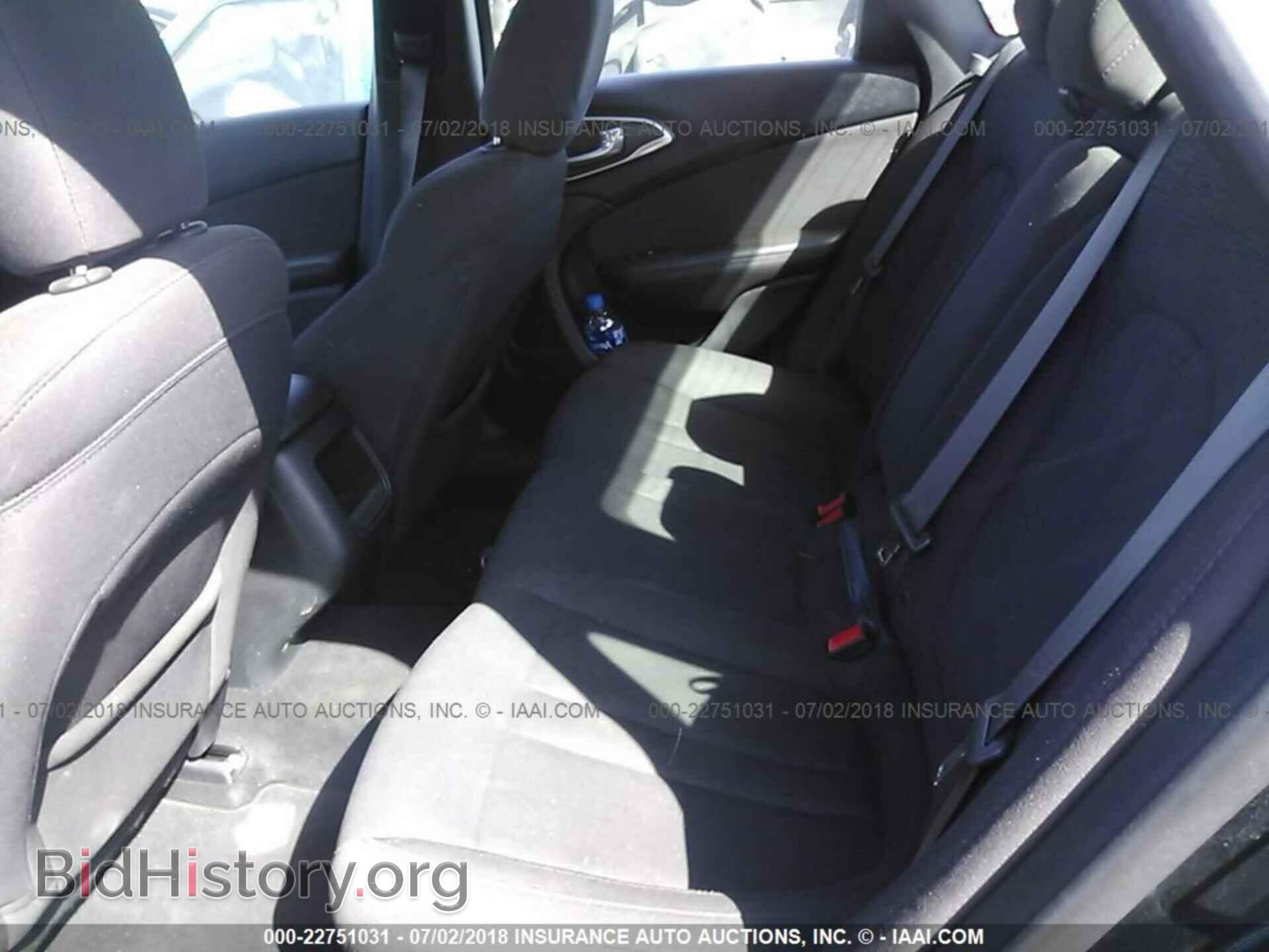 2016 Chrysler 200 - VIN: 1C3CCCAB9GN131225 - Photo 8