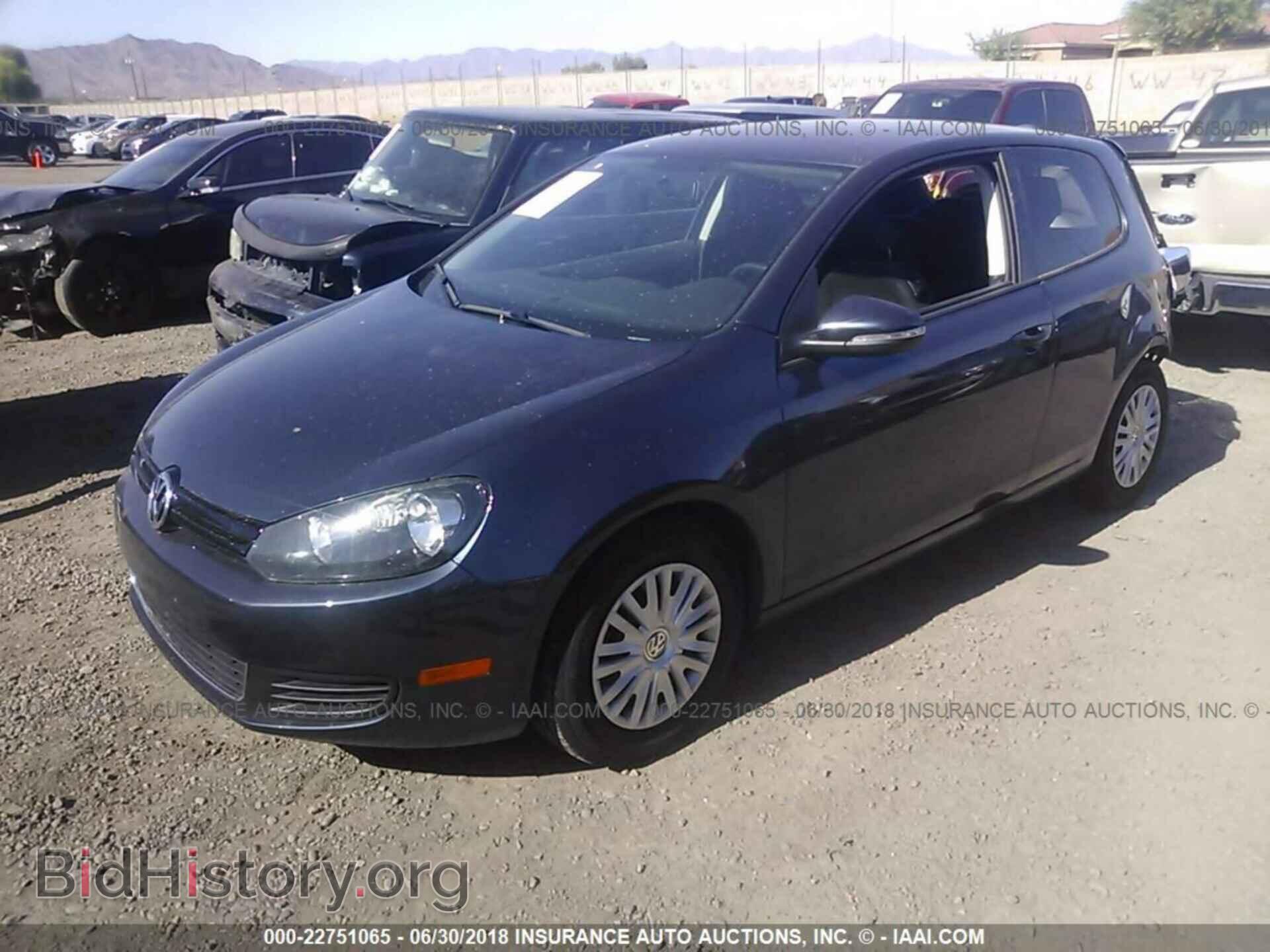 2013 Volkswagen Golf - VIN: WVWBB7AJ0DW079675 - Фото 2